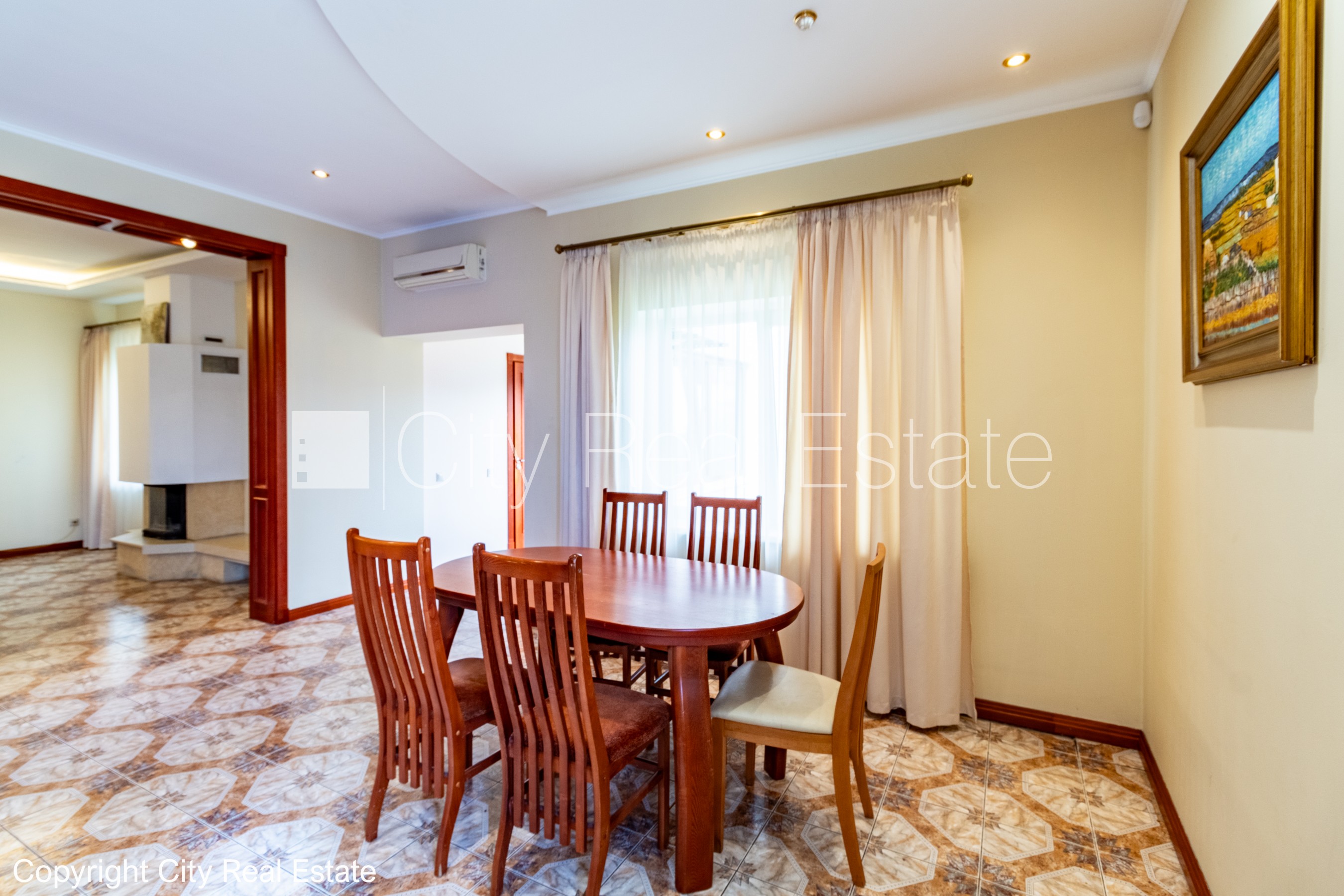 Sludinājumi. Labiekārtota apzaļumota teritorija, garāža vienai automašīnai, objektu apsargā fiziskā apsardze, Cena: 1000 EUR/mēn Foto #18