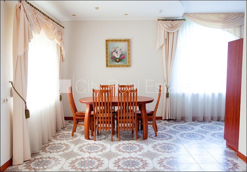 Sludinājumi. Slēgta teritorija, garāža vienai automašīnai, terase, guļamistabu skaits 3 gab., studio tipa, Cena: 295000 EUR Foto #12