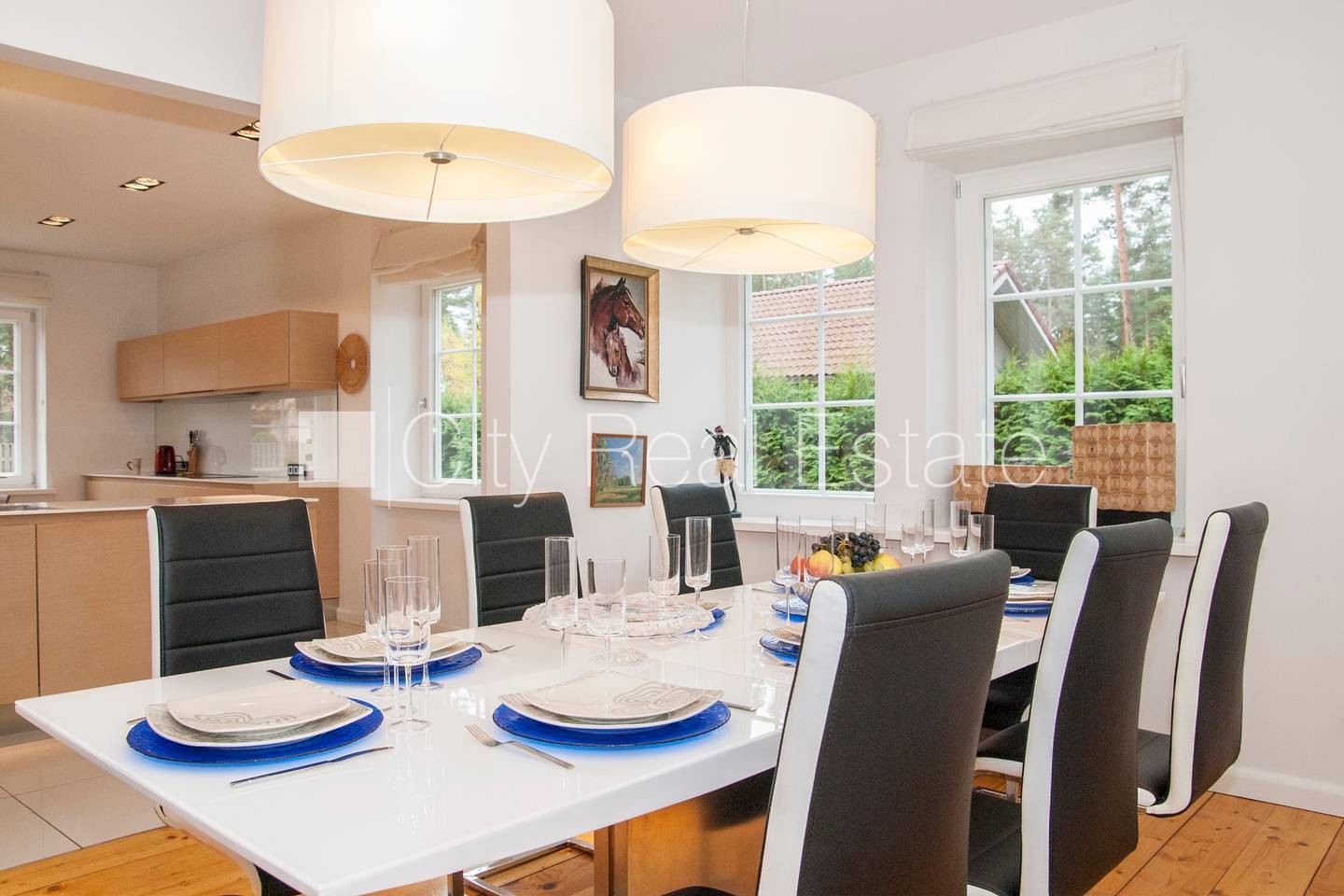 Sludinājumi. Zeme īpašumā, jaunceltne, dakstiņu jumta segums, ķieģeļu mūra sienas, labiekārtota apzaļumota Cena: 525000 EUR Foto #4