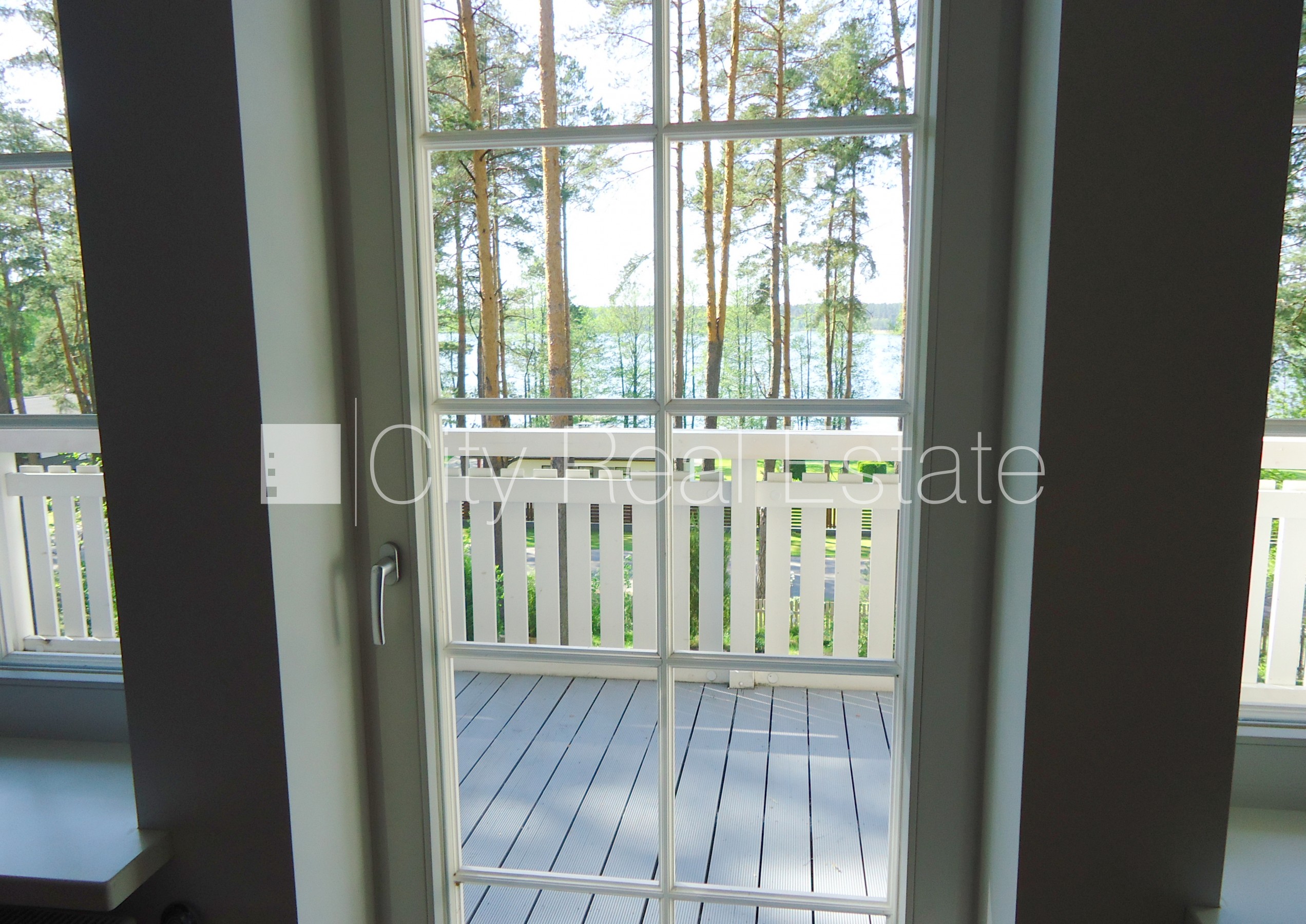 Sludinājumi. Zeme īpašumā, jaunceltne, dakstiņu jumta segums, ķieģeļu mūra sienas, labiekārtota apzaļumota Cena: 525000 EUR Foto #15