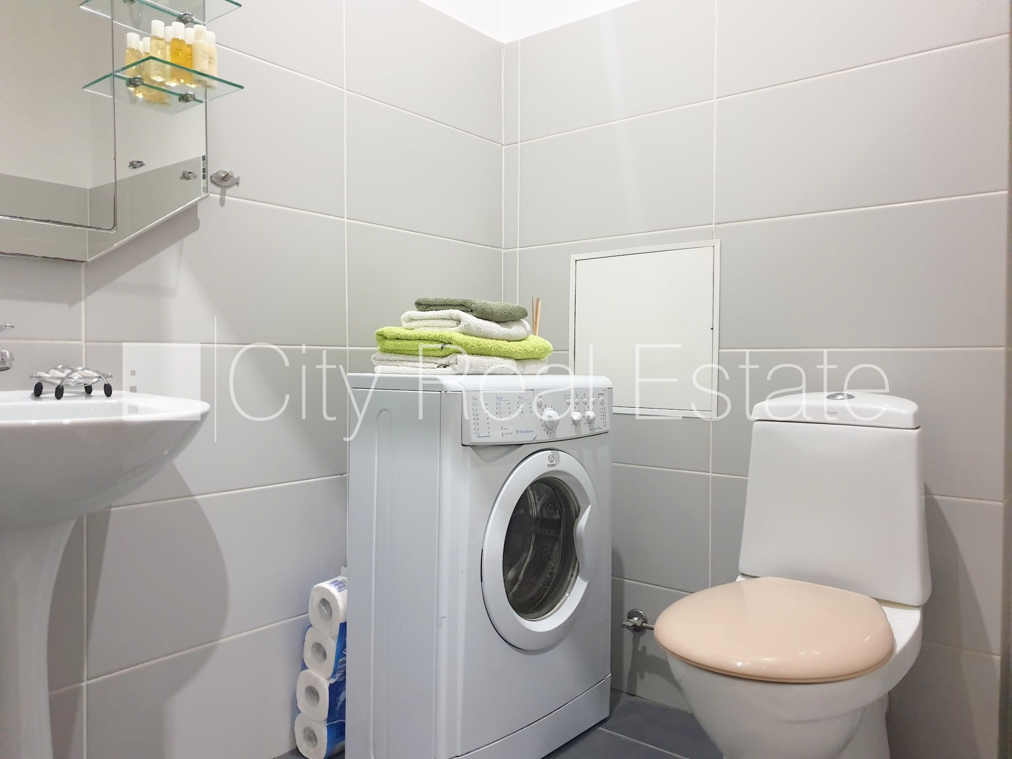 Sludinājumi. Projekts - Katoļu 9, fasādes māja, renovēta māja, labiekārtota apzaļumota teritorija, slēgts Cena: 450 EUR/mēn Foto #16