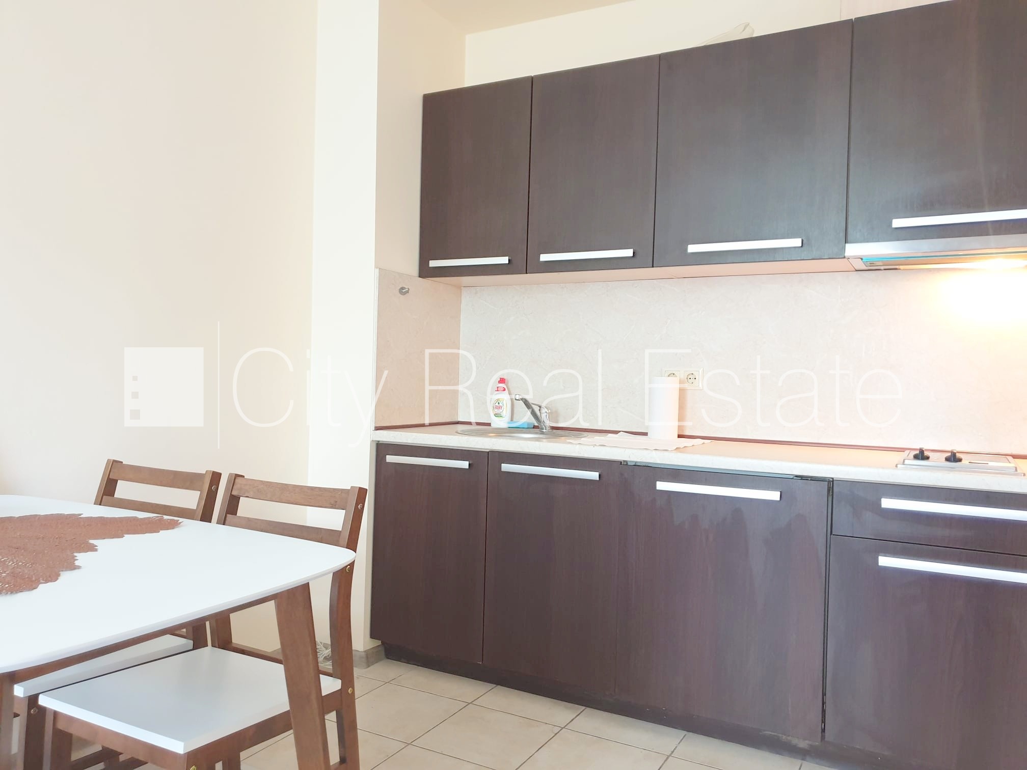 Sludinājumi. Projekts - Katoļu 9, fasādes māja, renovēta māja, labiekārtota apzaļumota teritorija, slēgts Cena: 450 EUR/mēn Foto #3