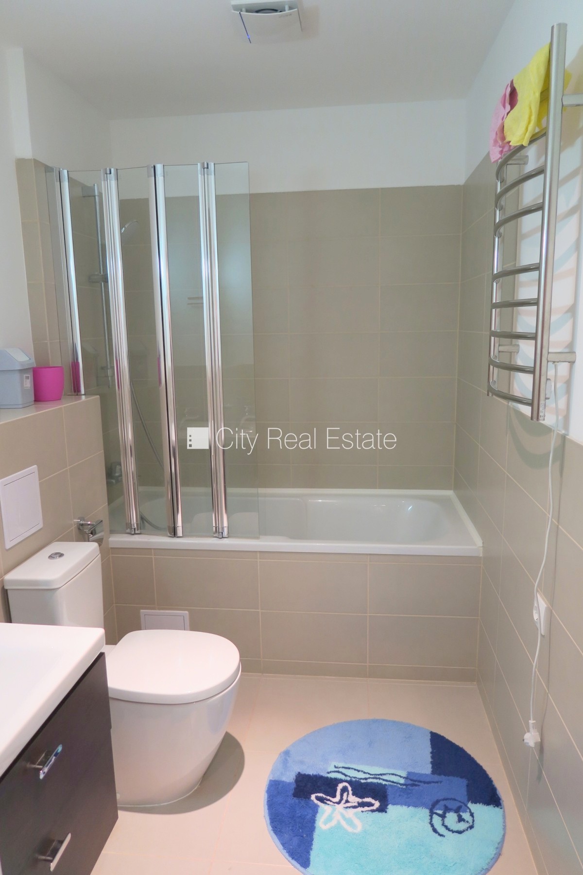 Sludinājumi. Jaunceltne, fasādes māja, labiekārtots apzaļumots pagalms, slēgts pagalms, iespēja nomāt Cena: 140000 EUR Foto #7