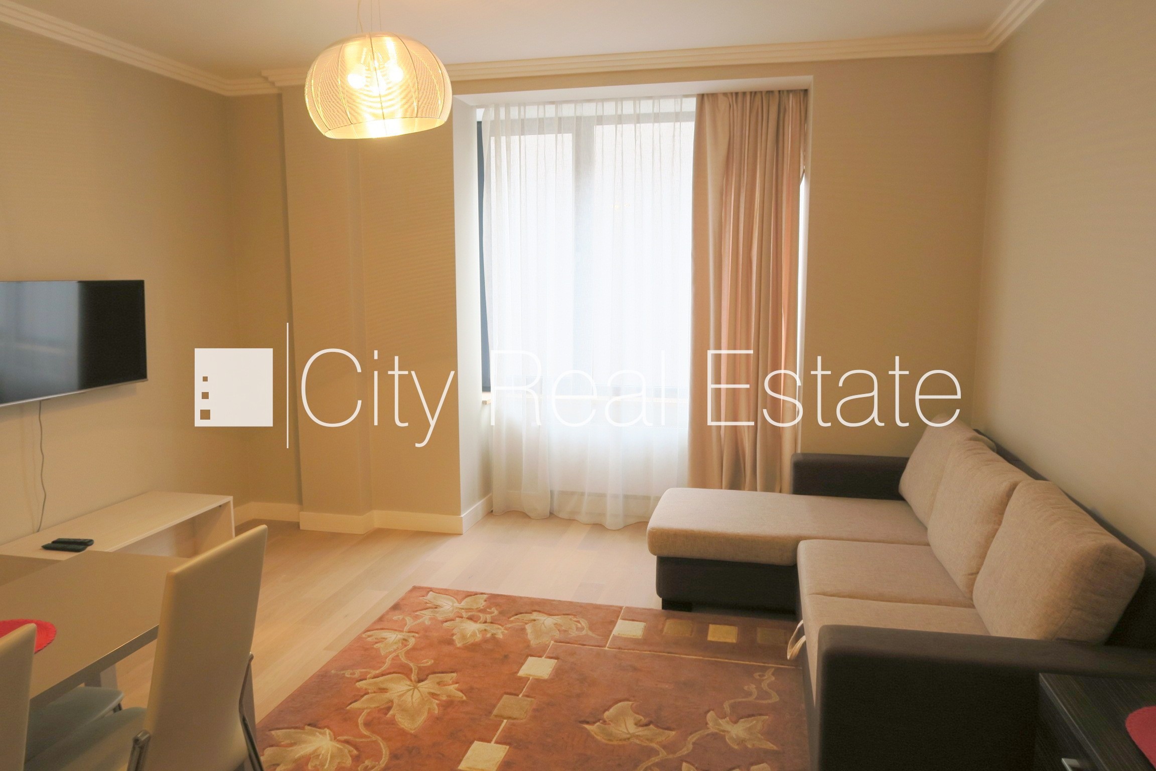 Sludinājumi. Jaunceltne, fasādes māja, labiekārtots apzaļumots pagalms, slēgts pagalms, iespēja nomāt Cena: 140000 EUR Foto #1