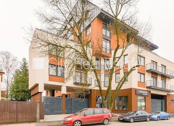 Sludinājumi. Jaunceltne, fasādes māja, labiekārtots apzaļumots pagalms, slēgts pagalms, iespēja nomāt Cena: 140000 EUR Foto #10