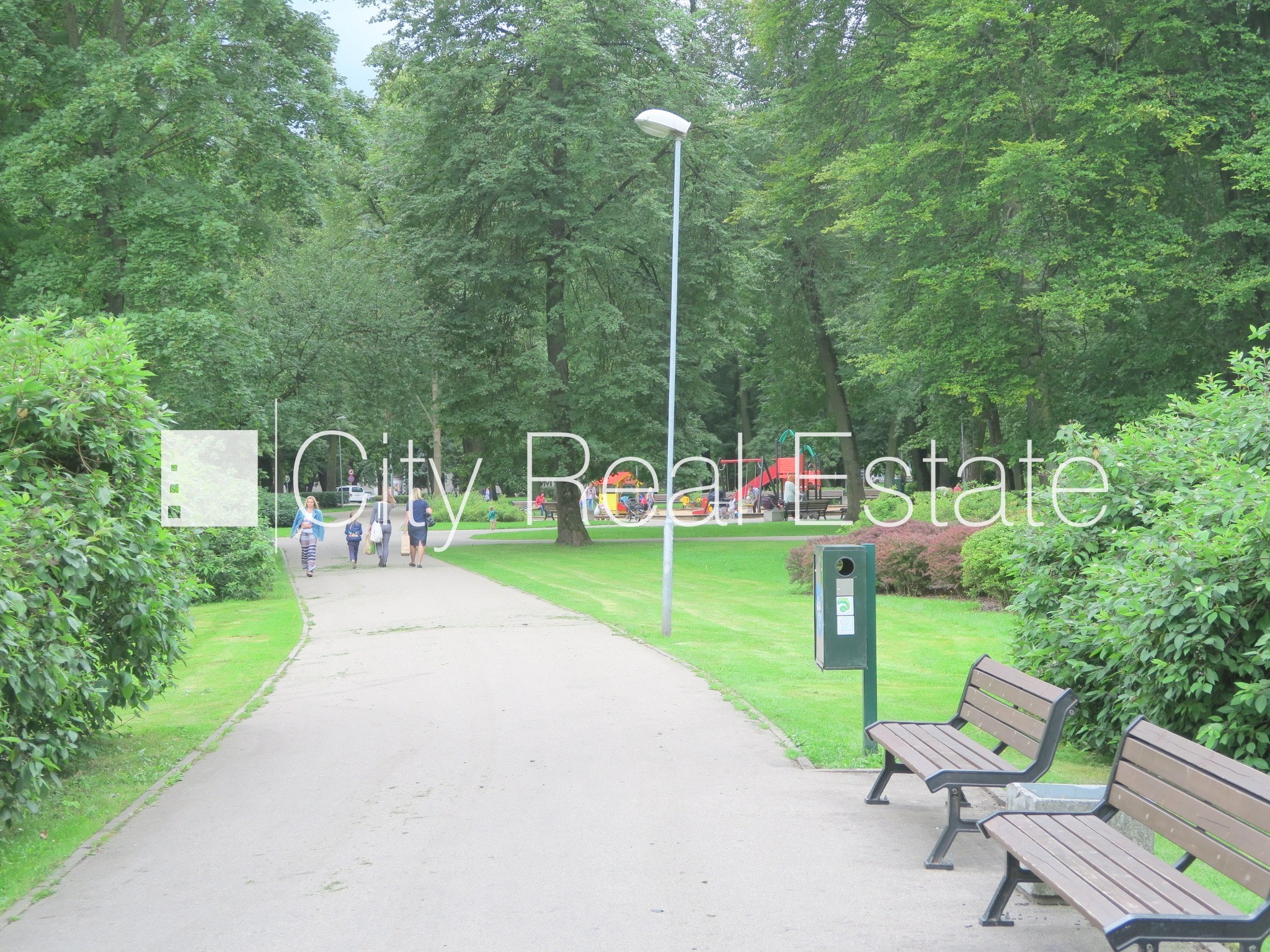 Sludinājumi. Jaunceltne, fasādes māja, labiekārtots apzaļumots pagalms, slēgts pagalms, iespēja nomāt Cena: 140000 EUR Foto #11