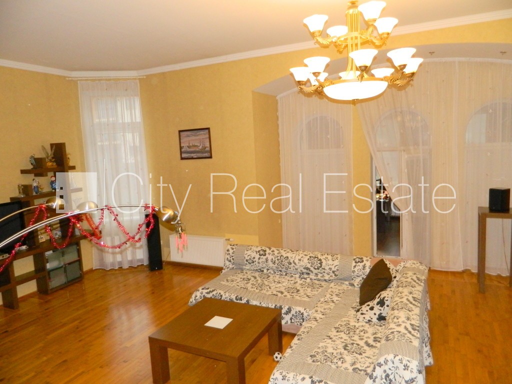 Sludinājumi. Privātmāja, jaunceltne, labiekārtota apzaļumota teritorija, teritorijas iebrauktuves vārti aprīkoti Cena: 345500 EUR Foto #9