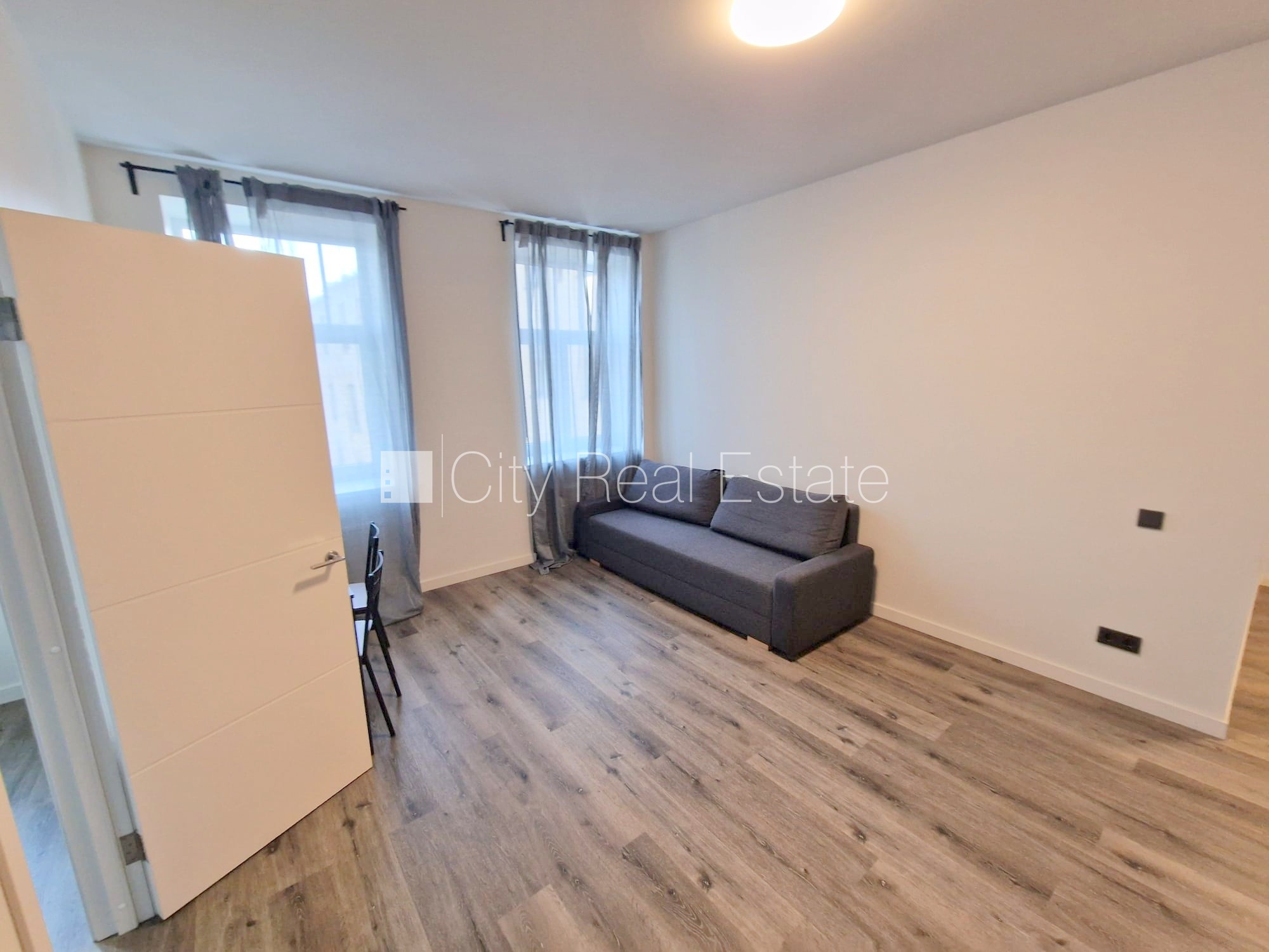 Sludinājumi. Projekts - Matīsa 38, pagalma ēka, renovēta māja, labiekārtots apzaļumots pagalms, slēgts pagalms, Cena: 500 EUR/mēn Foto #5