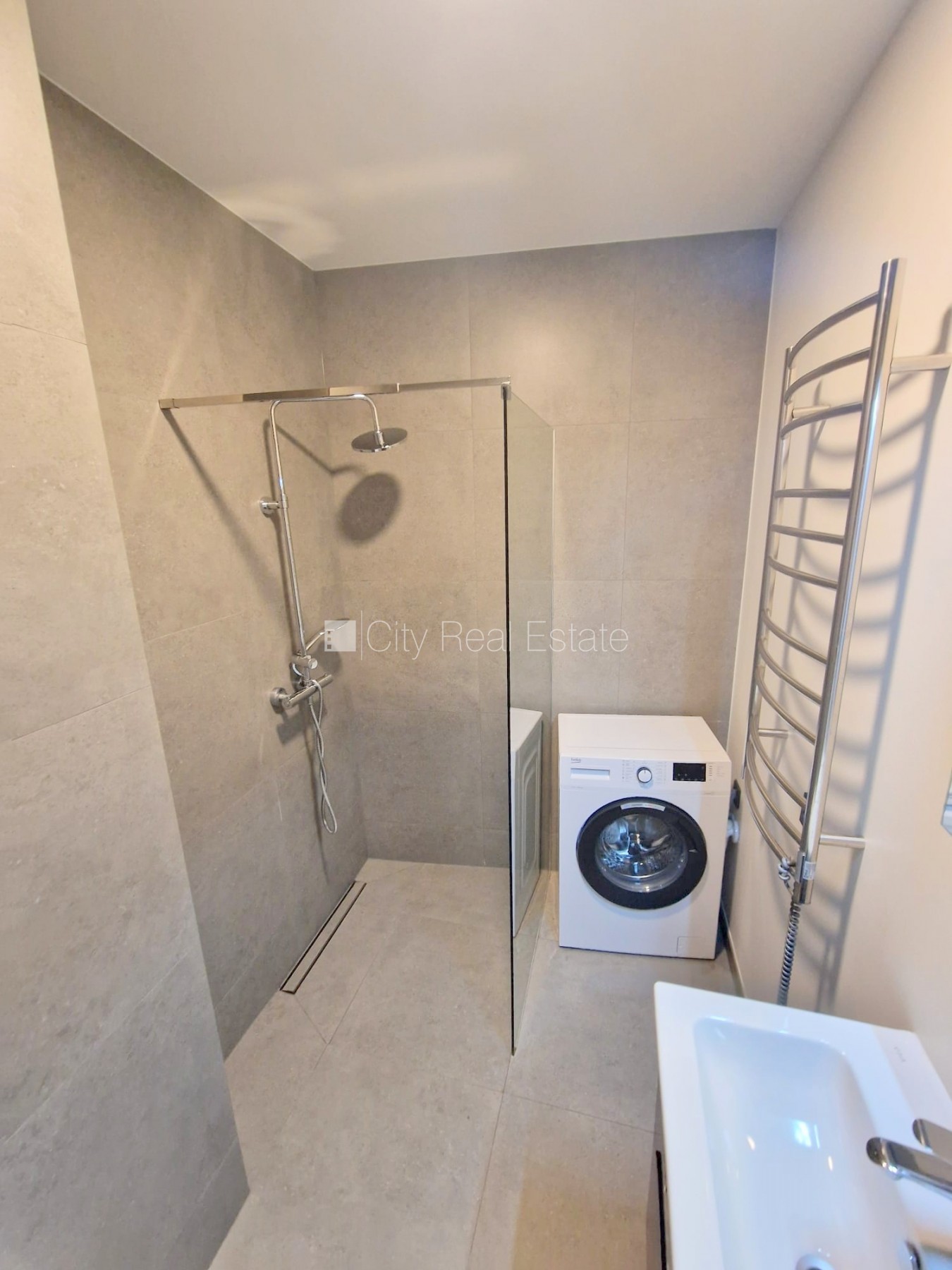 Sludinājumi. Projekts - Matīsa 38, pagalma ēka, renovēta māja, labiekārtots apzaļumots pagalms, slēgts pagalms, Cena: 500 EUR/mēn Foto #19