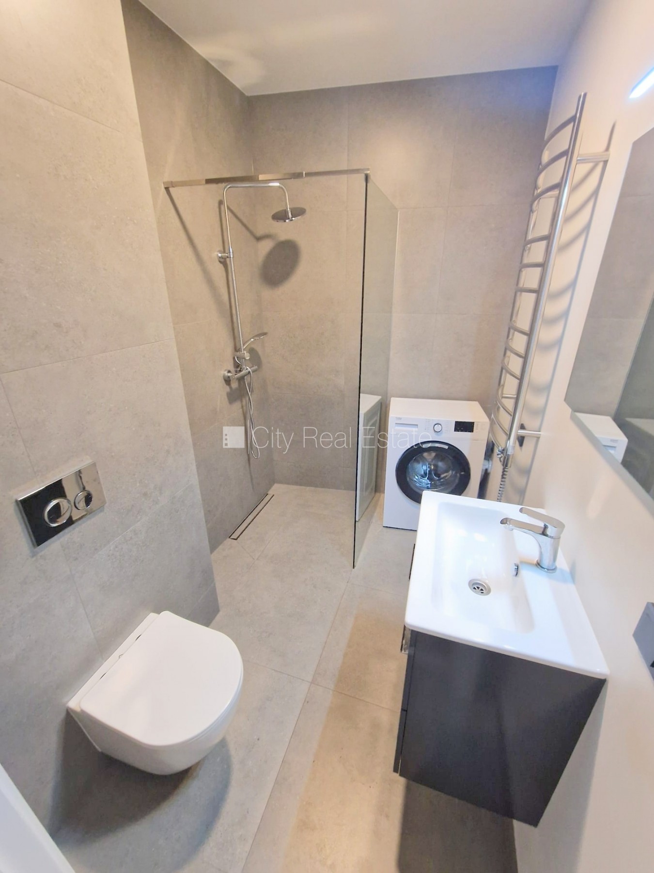 Sludinājumi. Projekts - Matīsa 38, pagalma ēka, renovēta māja, labiekārtots apzaļumots pagalms, slēgts pagalms, Cena: 500 EUR/mēn Foto #18