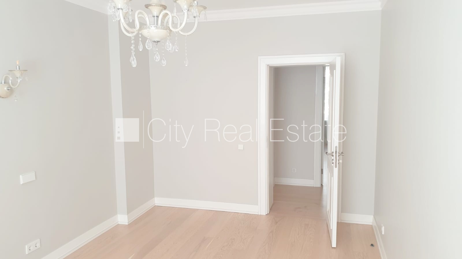 Sludinājumi. Projekts - Residence Lumiere, fasādes māja, renovēta māja, slēgts pagalms, pazemes autostāvvieta, Cena: 1600 EUR/mēn Foto #13