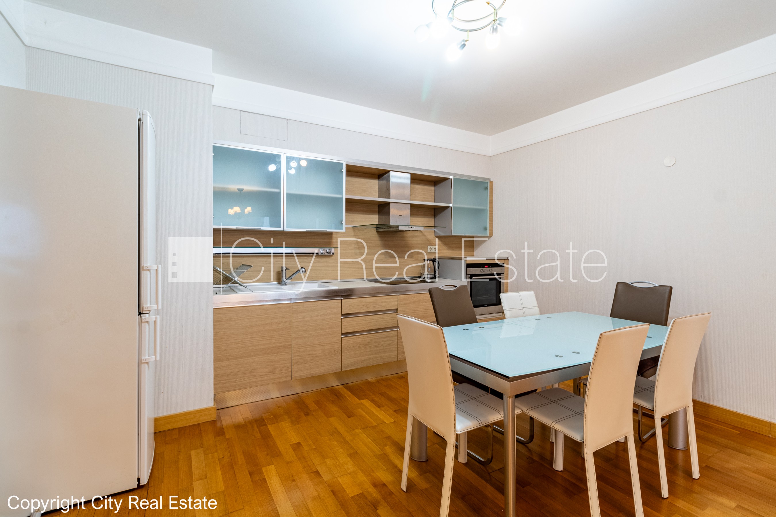 Sludinājumi. Projekts - Panorama Plaza, jaunceltne, vieta vairākām automašīnām, iespēja nomāt autostāvvietu, Cena: 650 EUR/mēn Foto #4