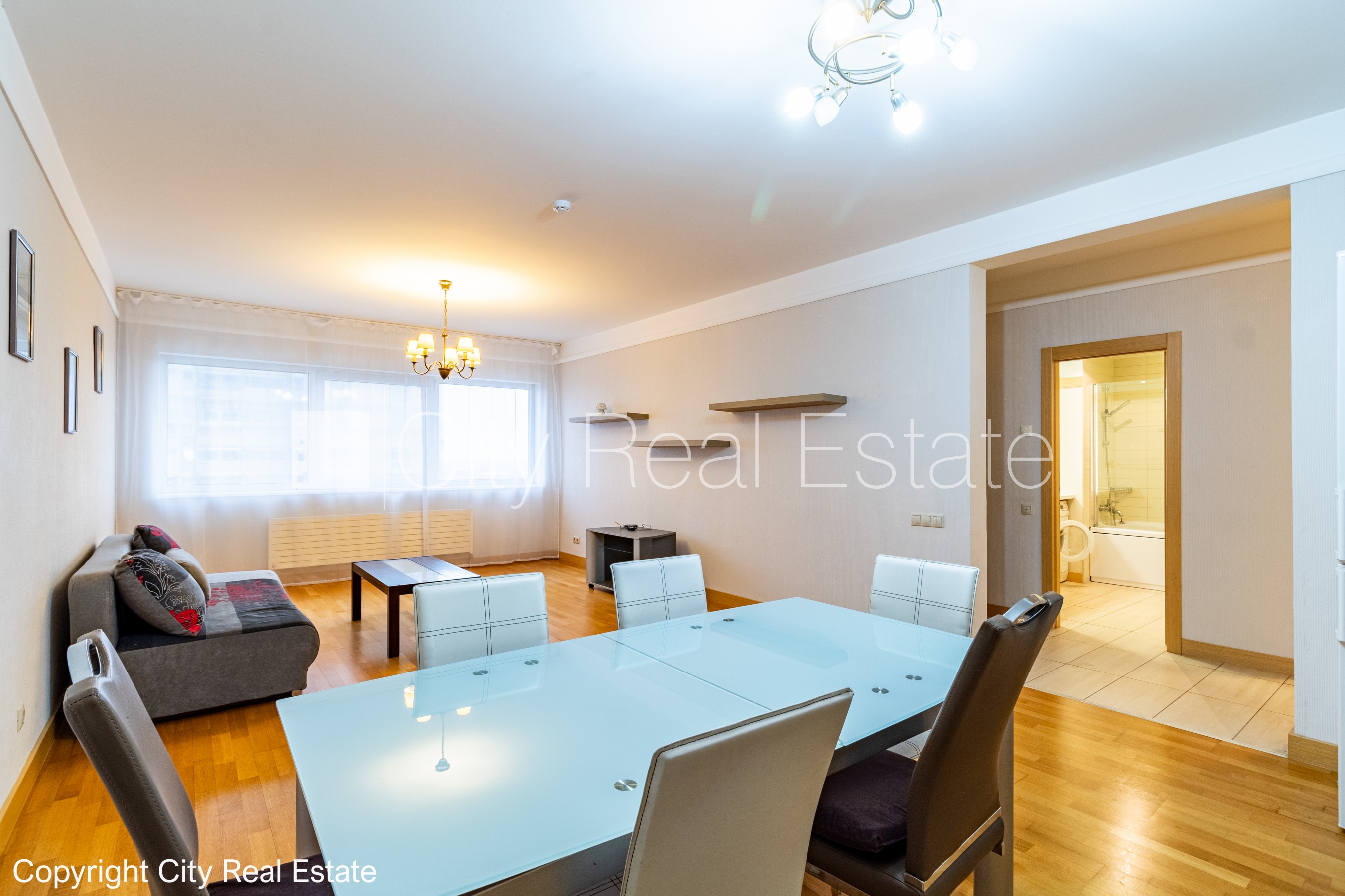 Sludinājumi. Projekts - Panorama Plaza, jaunceltne, vieta vairākām automašīnām, iespēja nomāt autostāvvietu, Cena: 650 EUR/mēn Foto #1