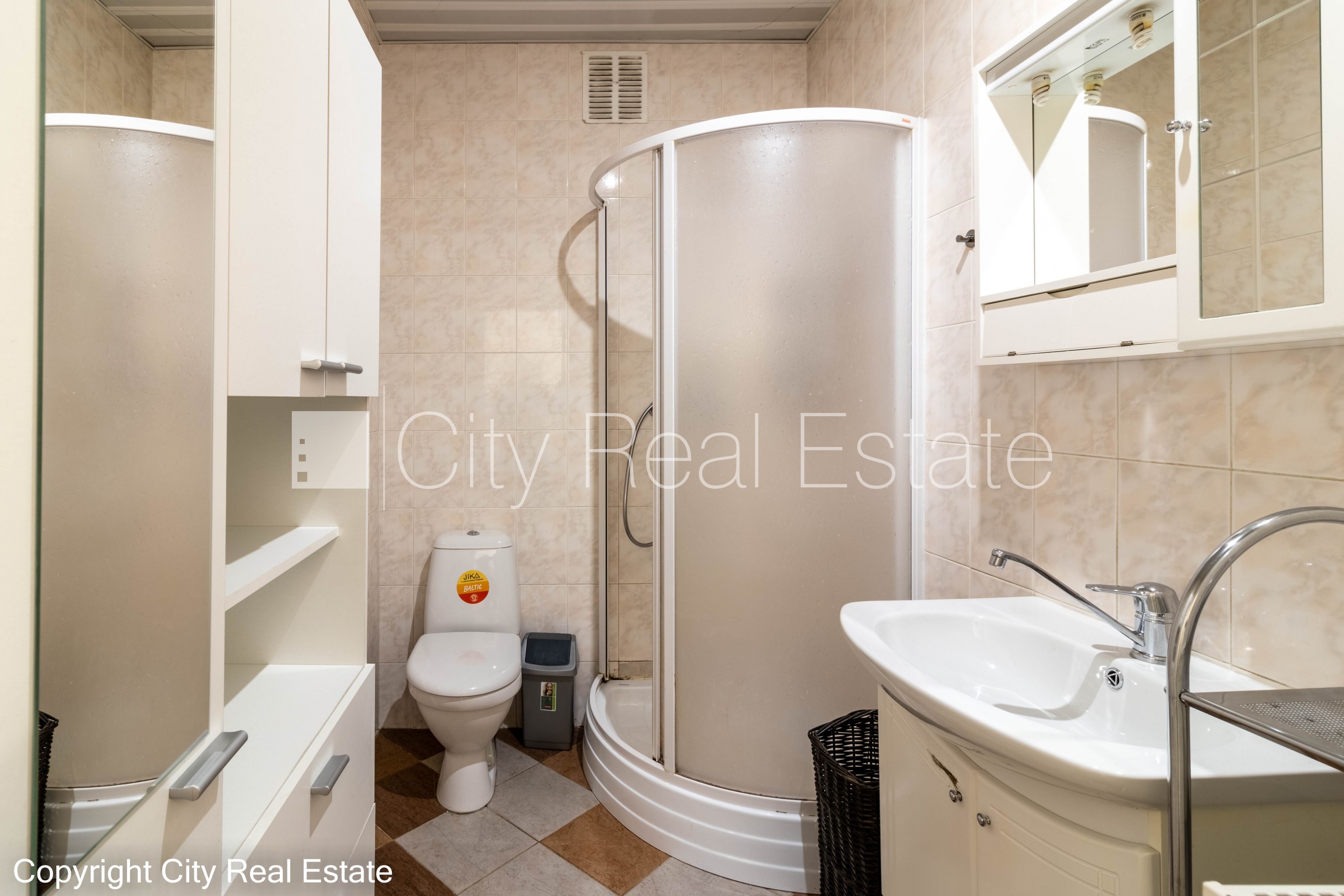 Sludinājumi. Projekts - Pulkveža Nams, fasādes māja, renovēta māja, fasāde ar dekoratīvo apmetumu, viena Cena: 140000 EUR Foto #10