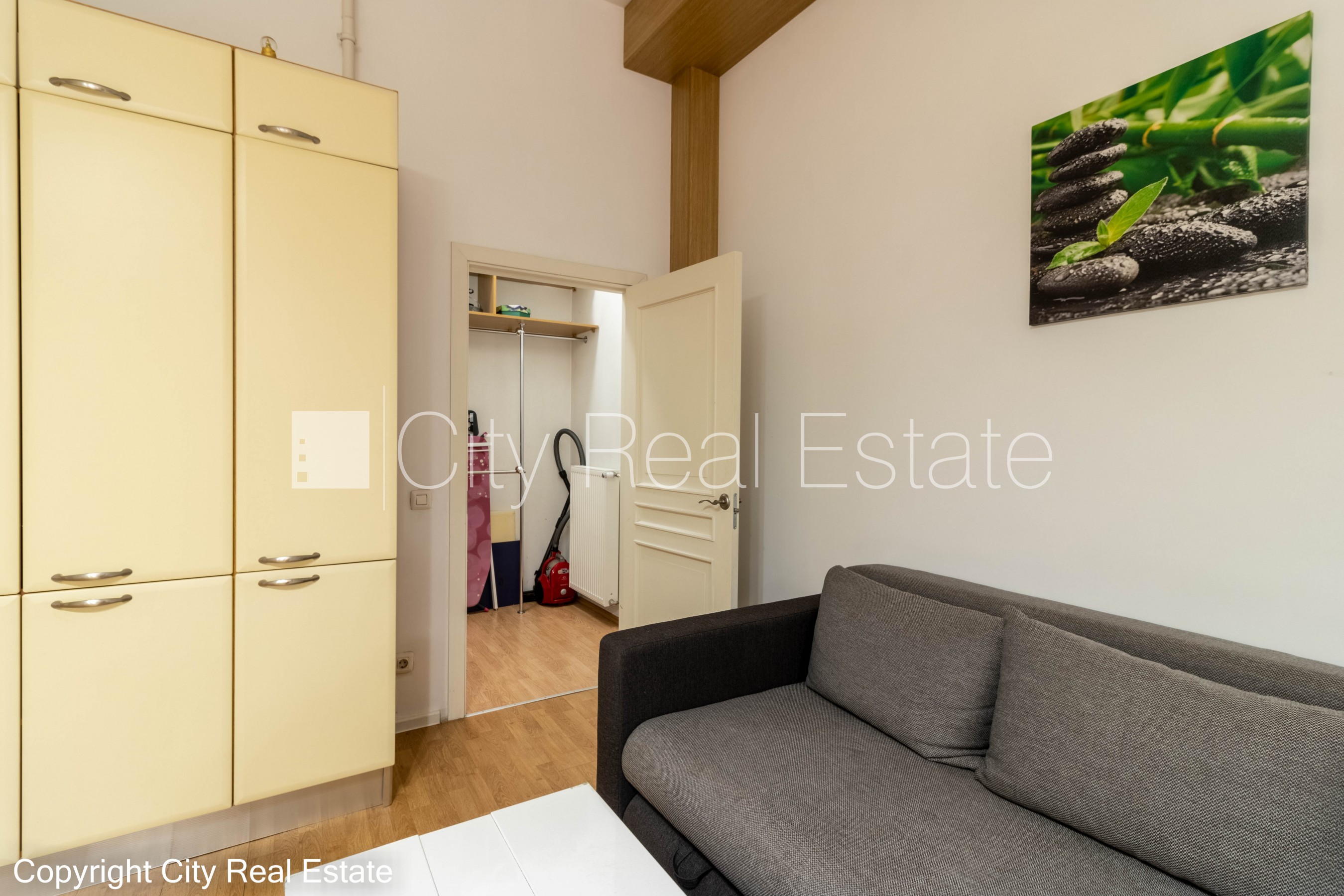 Sludinājumi. Projekts - Pulkveža Nams, fasādes māja, renovēta māja, fasāde ar dekoratīvo apmetumu, viena Cena: 140000 EUR Foto #12