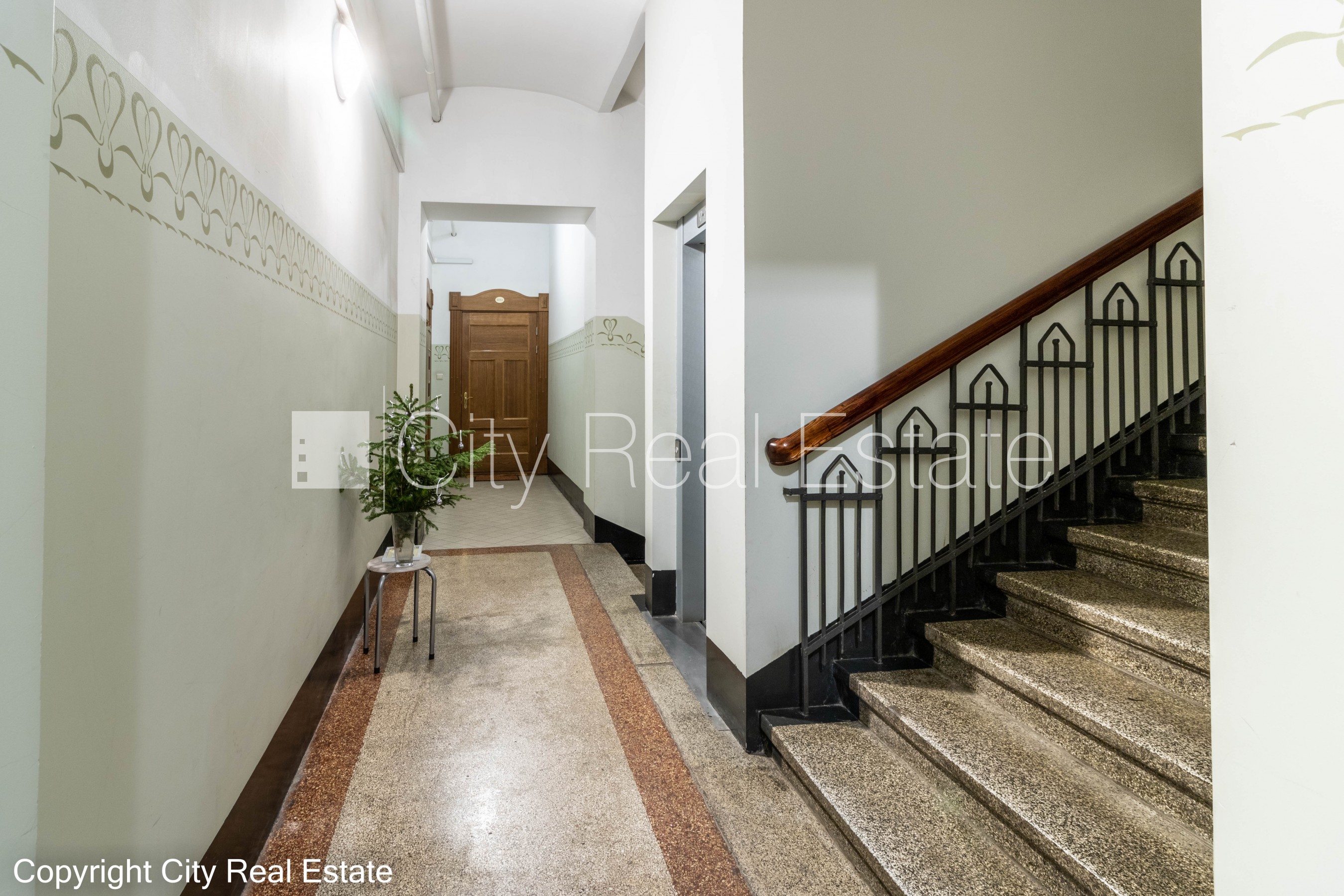 Sludinājumi. Projekts - Pulkveža Nams, fasādes māja, renovēta māja, fasāde ar dekoratīvo apmetumu, viena Cena: 140000 EUR Foto #18