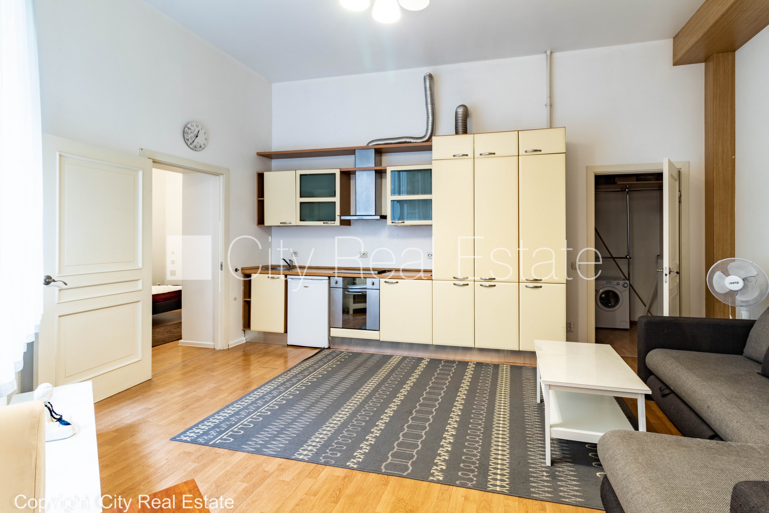 Sludinājumi. Projekts - Pulkveža Nams, fasādes māja, renovēta māja, fasāde ar dekoratīvo apmetumu, viena Cena: 145000 EUR Foto #7