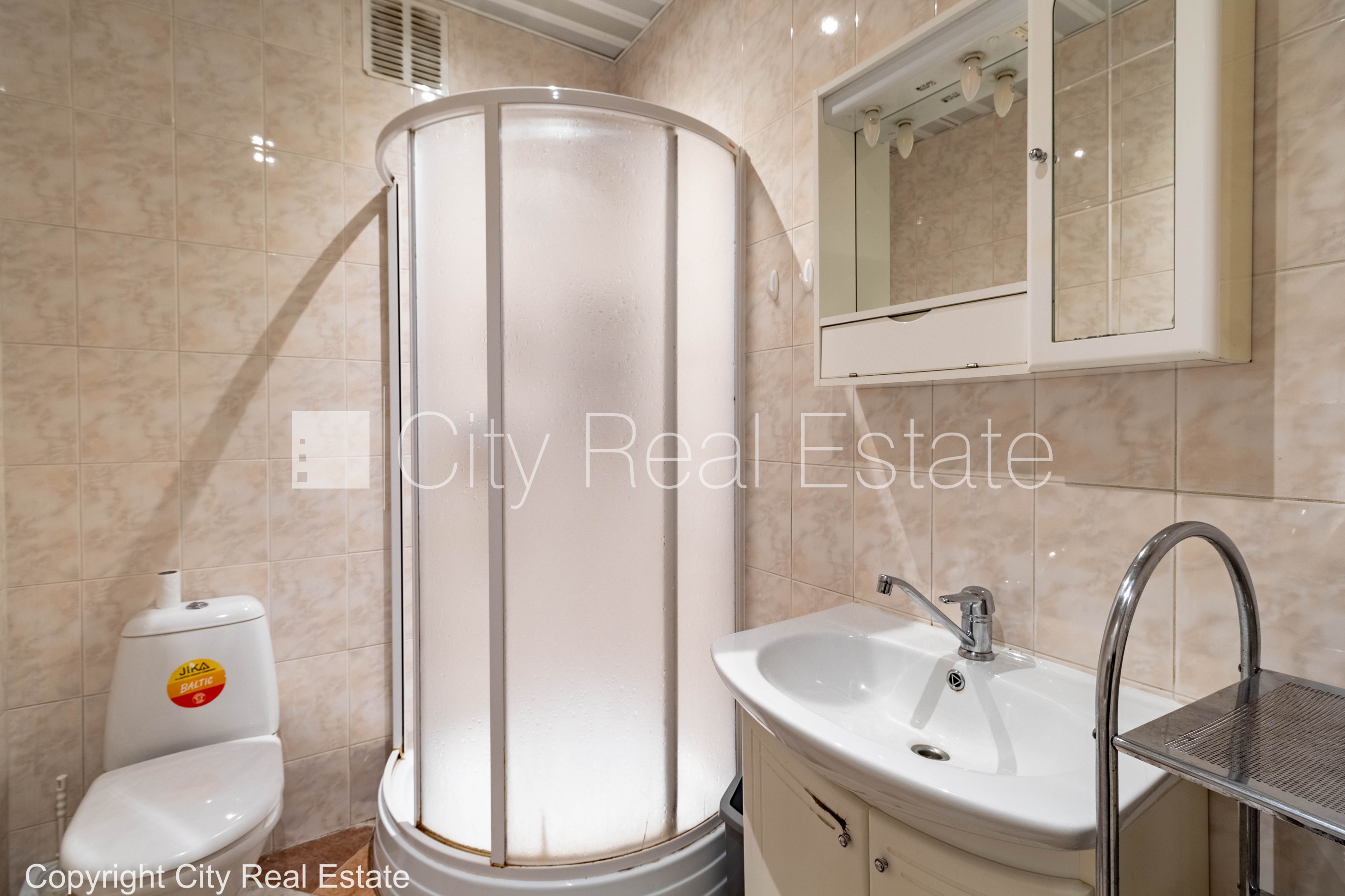 Sludinājumi. Projekts - Pulkveža Nams, fasādes māja, renovēta māja, fasāde ar dekoratīvo apmetumu, viena Cena: 145000 EUR Foto #19