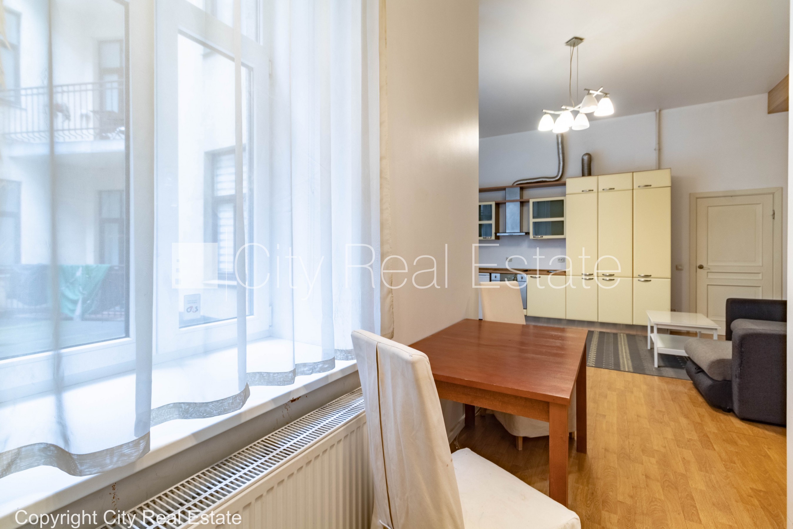 Sludinājumi. Projekts - Pulkveža Nams, fasādes māja, renovēta māja, fasāde ar dekoratīvo apmetumu, viena Cena: 145000 EUR Foto #5
