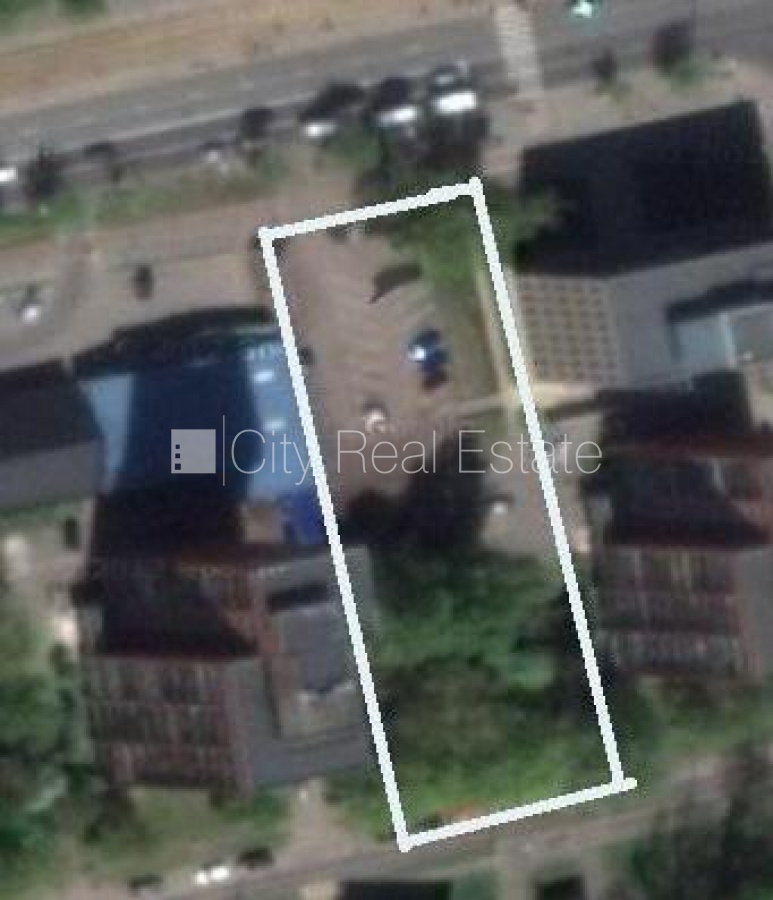 Объявление. Вход с улицы, разрешён эскизный проект, разрешено строить 10-12-этажное здание, разрешено строить Цена: 525000 EUR Foto #1