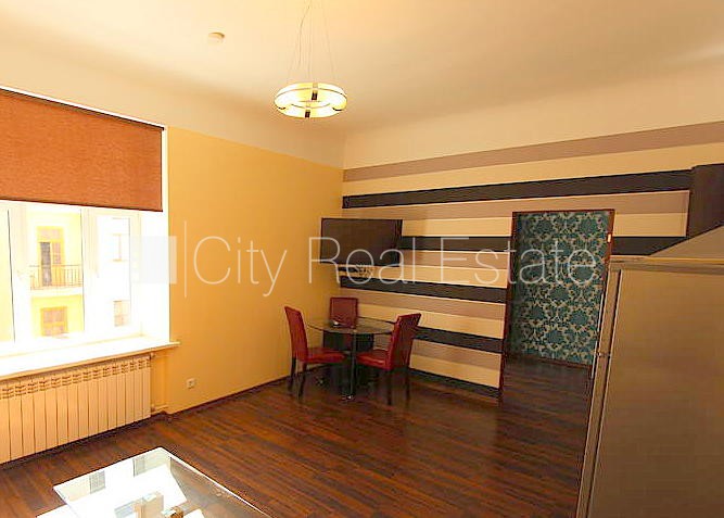 Sludinājumi. Projekts - Aleksandra Čaka 33, pagalma ēka, labiekārtots apzaļumots pagalms, ieeja no pagalma, Cena: 380 EUR/mēn Foto #6