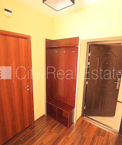 Sludinājumi. Projekts - Aleksandra Čaka 33, pagalma ēka, labiekārtots apzaļumots pagalms, ieeja no pagalma, Cena: 380 EUR/mēn Foto #12