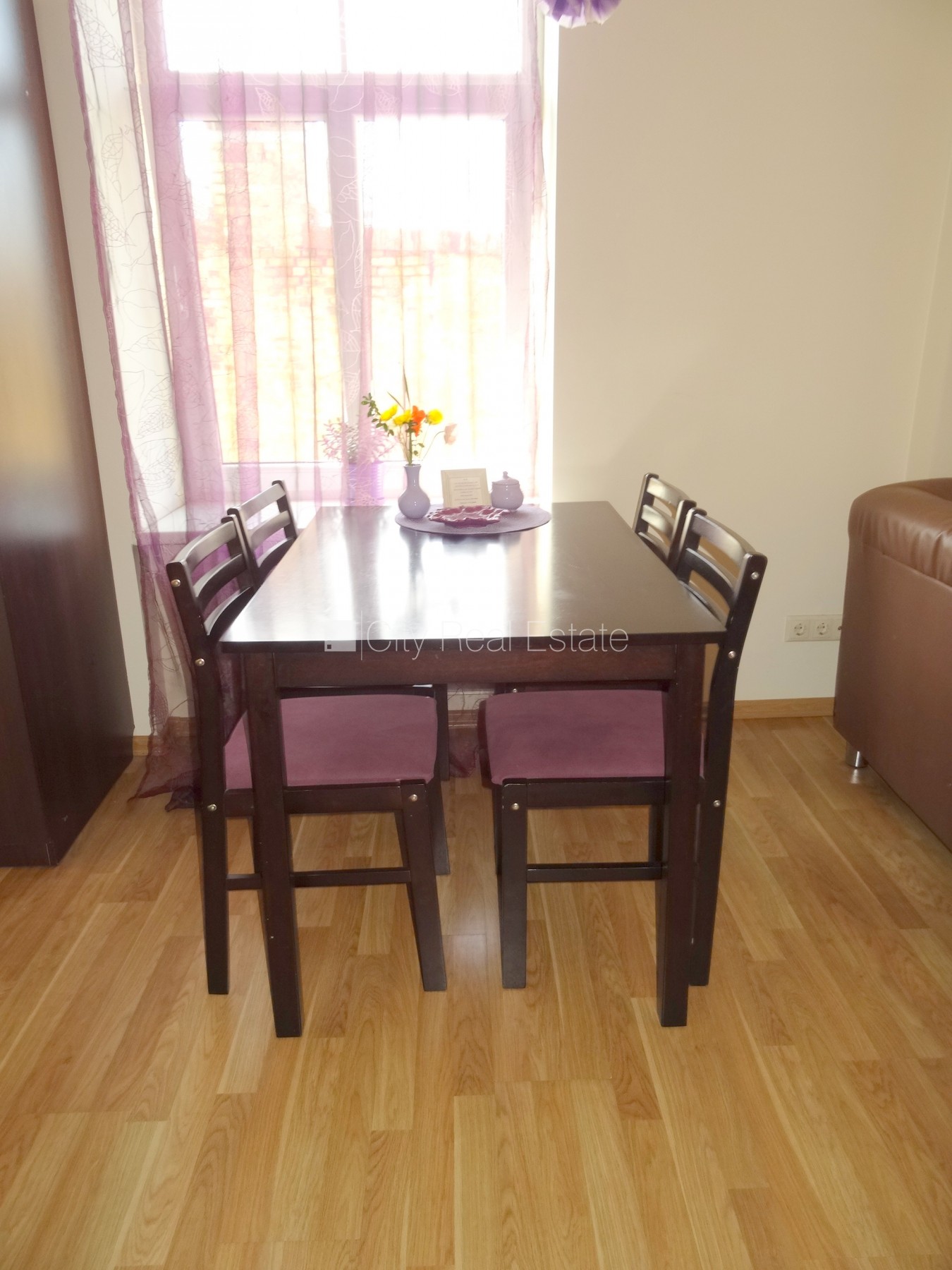 Sludinājumi. Pagalma māja, renovēta māja, labiekārtota apzaļumota teritorija, vieta automašīnai, ieeja no ielas, Cena: 500 EUR/mēn Foto #14