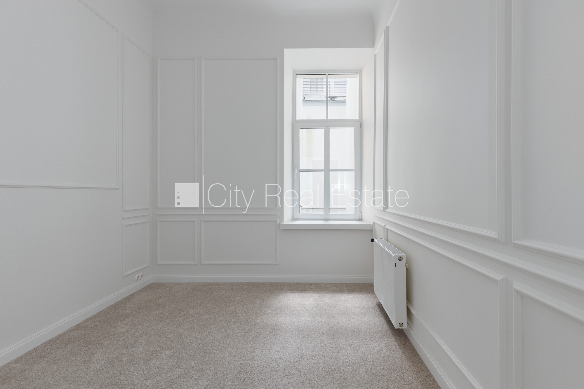 Sludinājumi. Pagalma ēka, slēgts pagalms, garāža vienai automašīnai, ieeja no ielas, teritorijas stāvlaukums Cena: 218000 EUR Foto #13