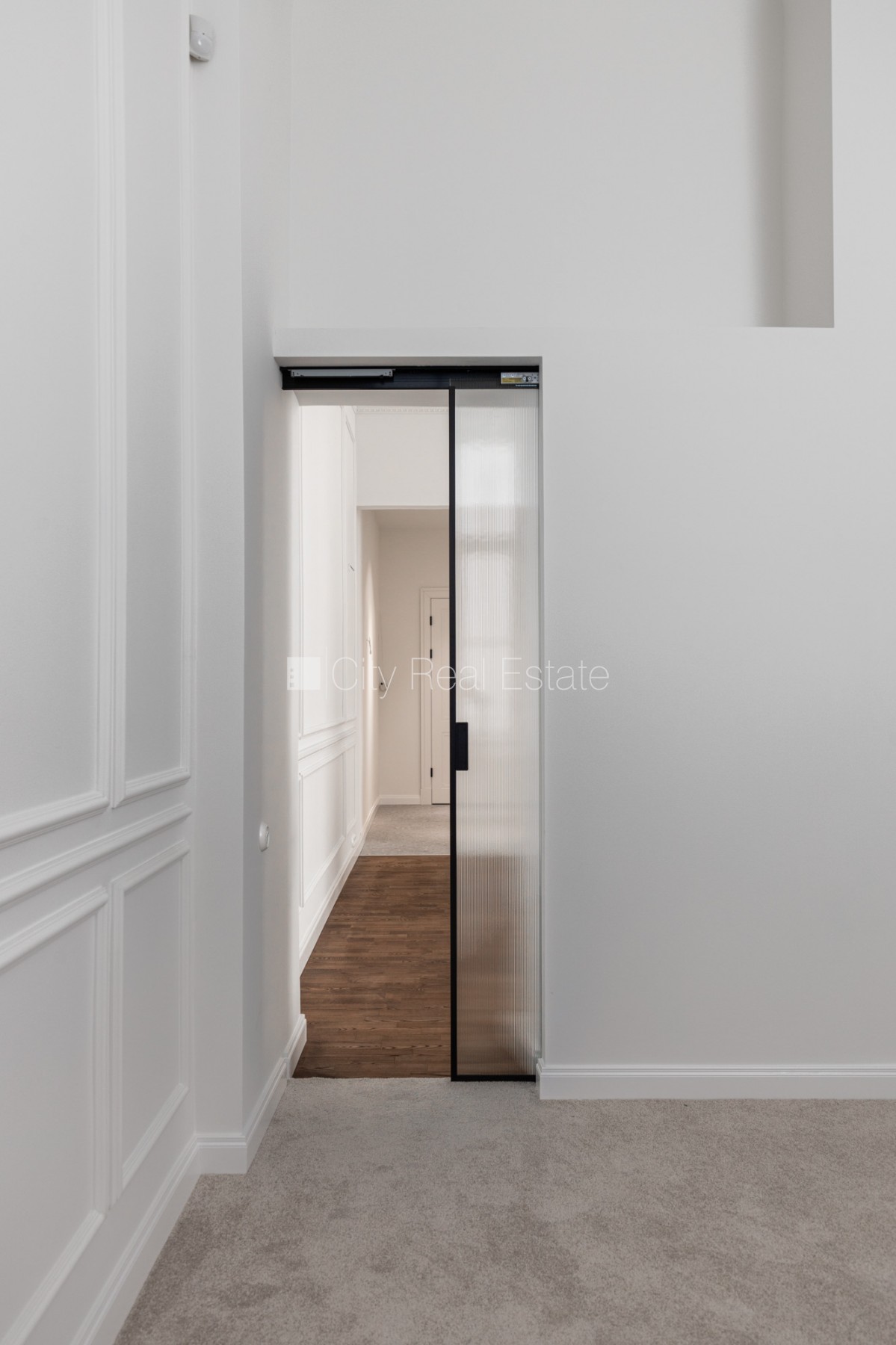 Sludinājumi. Pagalma ēka, slēgts pagalms, garāža vienai automašīnai, ieeja no ielas, teritorijas stāvlaukums Cena: 218000 EUR Foto #20