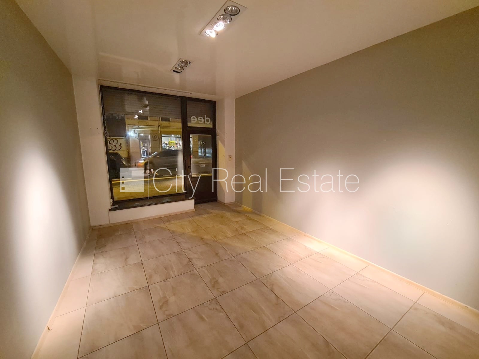 Sludinājumi. Zeme īpašumā, fasādes māja, renovēta māja, ieeja no ielas, logi vērsti uz ielas pusi, divstāvīgs, Cena: 69000 EUR Foto #8