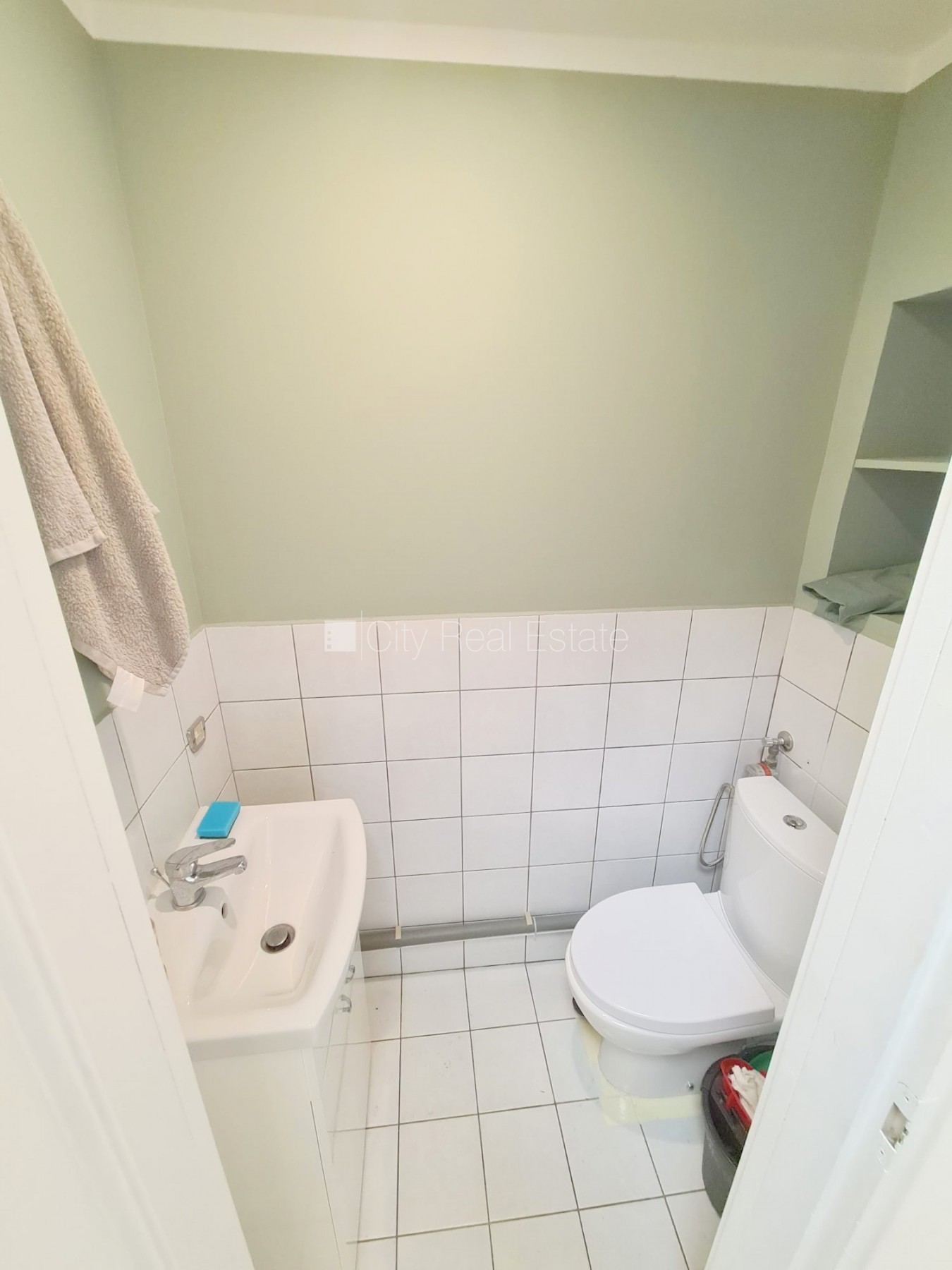 Sludinājumi. Zeme īpašumā, fasādes māja, renovēta māja, ieeja no ielas, logi vērsti uz ielas pusi, divstāvīgs, Cena: 69000 EUR Foto #18