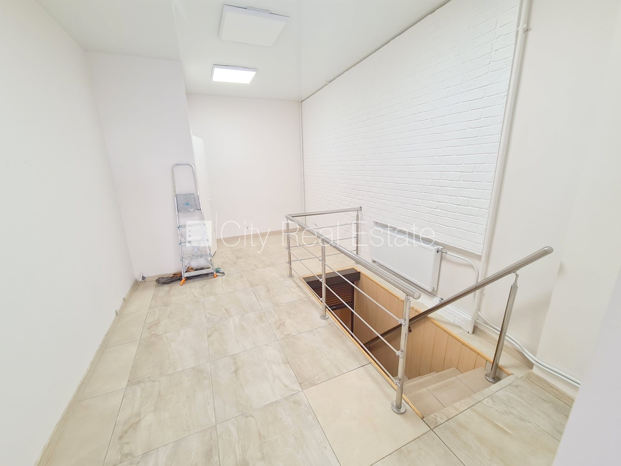 Sludinājumi. Zeme īpašumā, fasādes māja, renovēta māja, ieeja no ielas, logi vērsti uz ielas pusi, divstāvīgs, Cena: 69000 EUR Foto #16