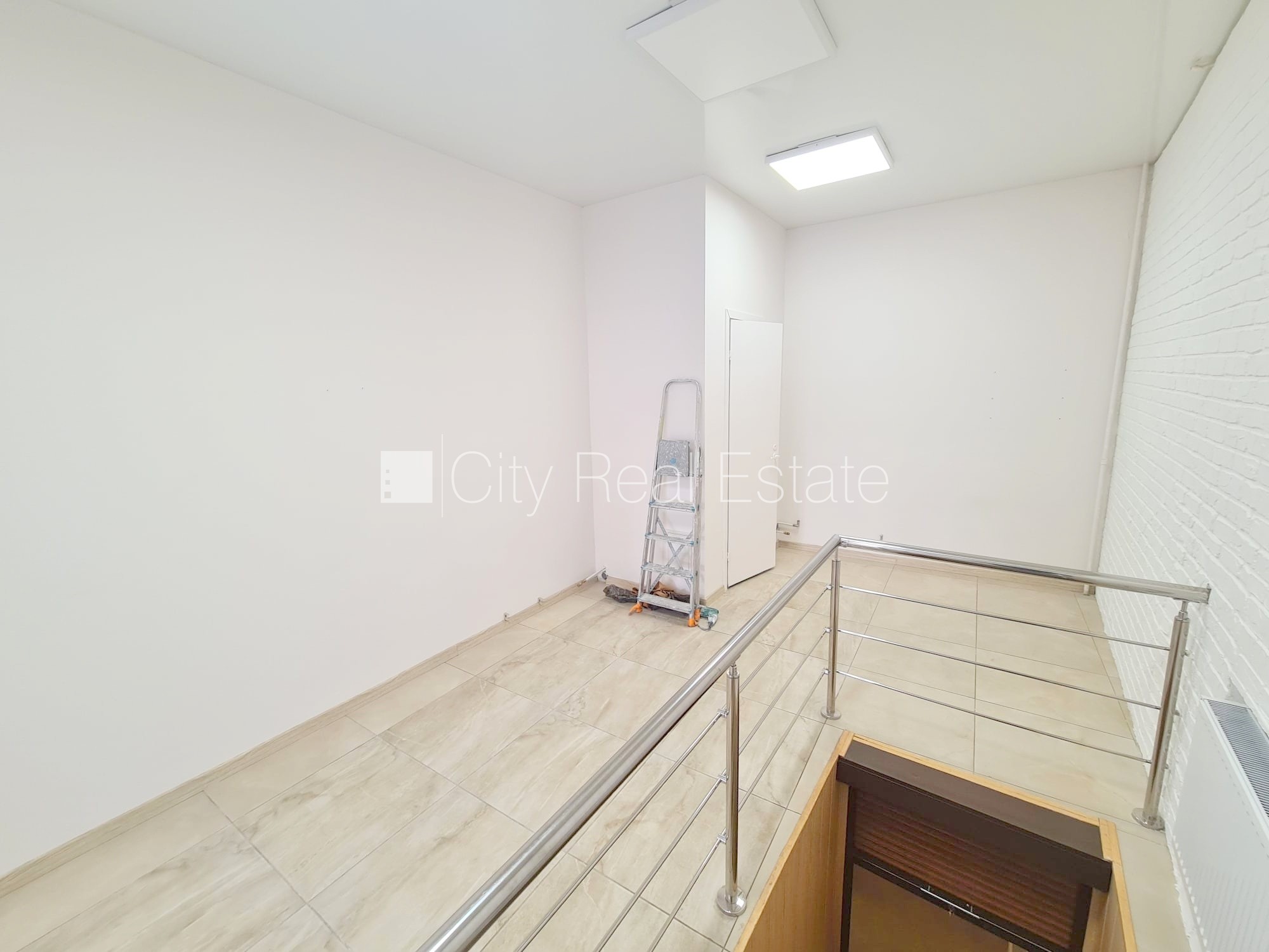 Sludinājumi. Zeme īpašumā, fasādes māja, renovēta māja, ieeja no ielas, logi vērsti uz ielas pusi, divstāvīgs, Cena: 69000 EUR Foto #19