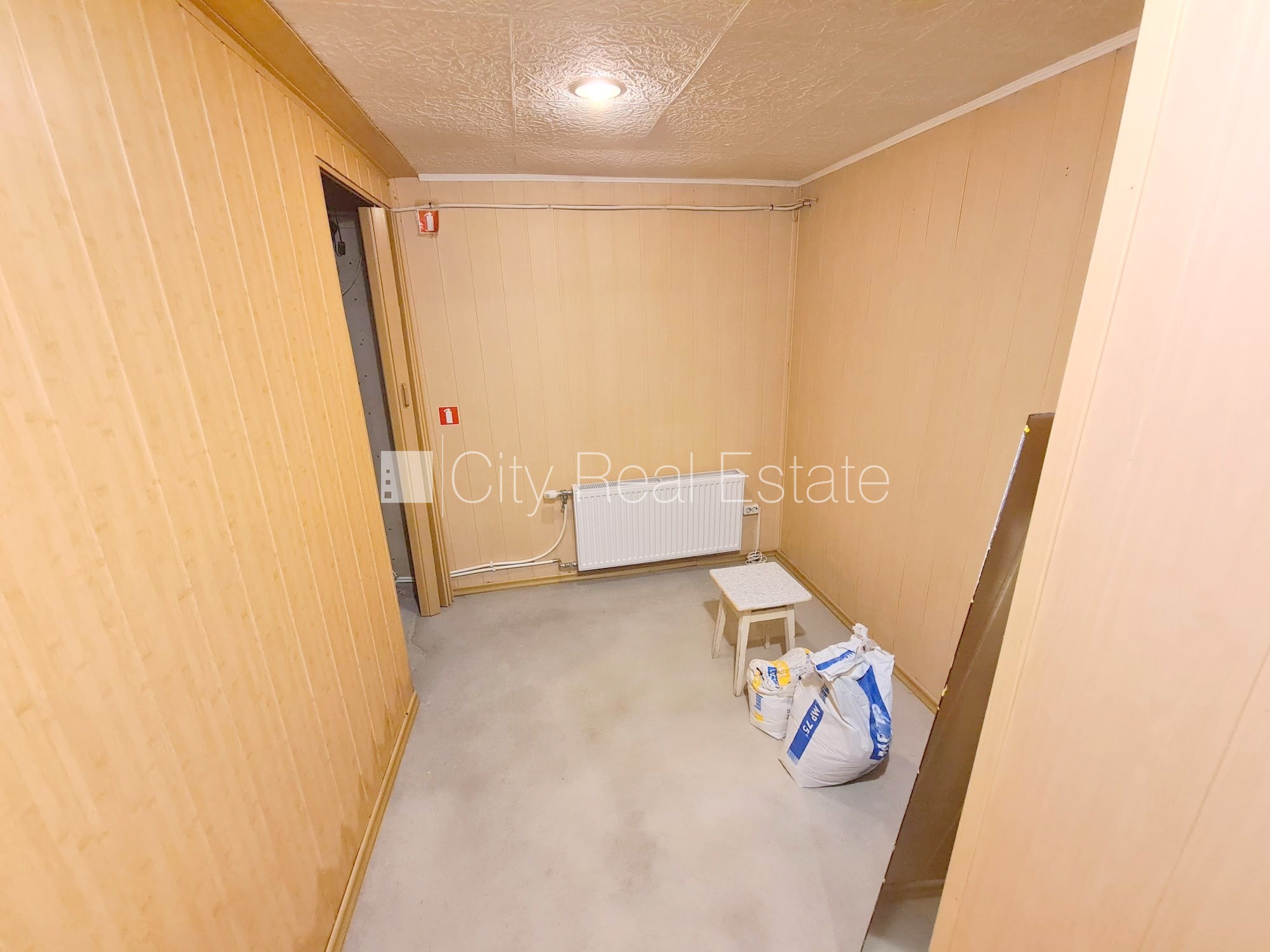 Sludinājumi. Zeme īpašumā, fasādes māja, renovēta māja, ieeja no ielas, logi vērsti uz ielas pusi, divstāvīgs, Cena: 69000 EUR Foto #21