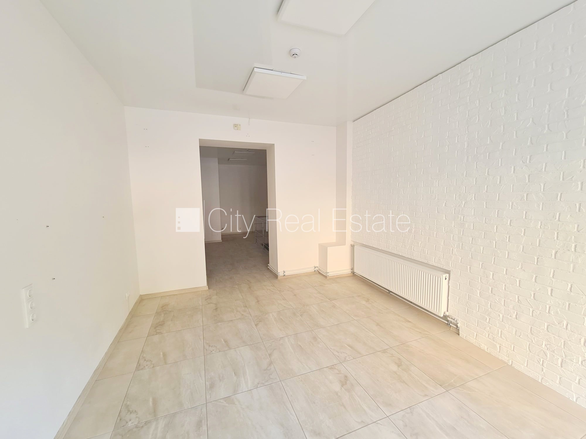 Sludinājumi. Zeme īpašumā, fasādes māja, renovēta māja, ieeja no ielas, logi vērsti uz ielas pusi, divstāvīgs, Cena: 69000 EUR Foto #7