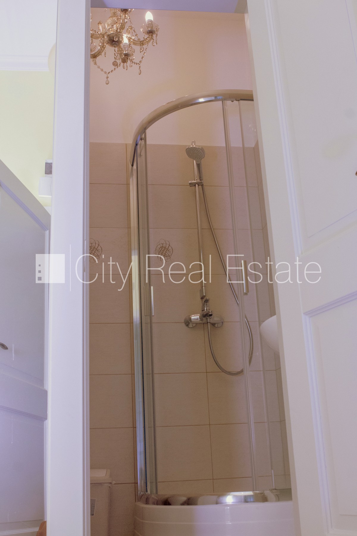 Sludinājumi. Šo dzīvokli izīrē pa diennaktīm (īstermiņa īre), īres cena sludinājumā norādīta par vienu diennakts Cena: 50 EUR/mēn Foto #13