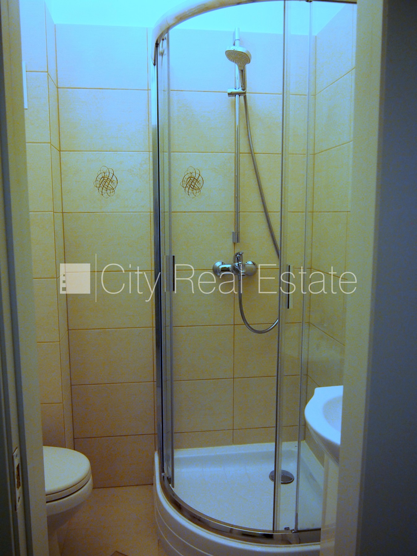 Sludinājumi. Šo dzīvokli izīrē pa diennaktīm (īstermiņa īre), īres cena sludinājumā norādīta par vienu diennakts Cena: 50 EUR/mēn Foto #14