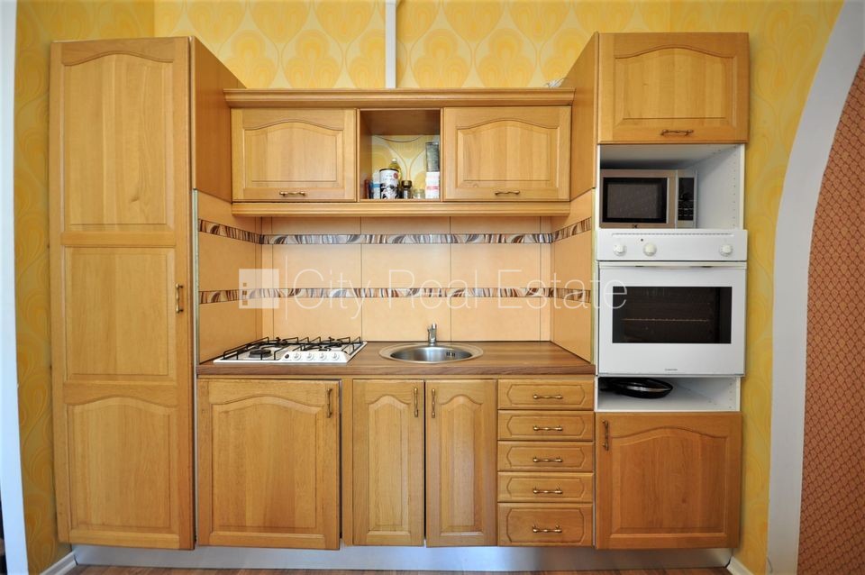 Sludinājumi. Šo dzīvokli izīrē pa diennaktīm (īstermiņa īre), īres cena sludinājumā norādīta par vienu diennakts Cena: 70 EUR/mēn Foto #5