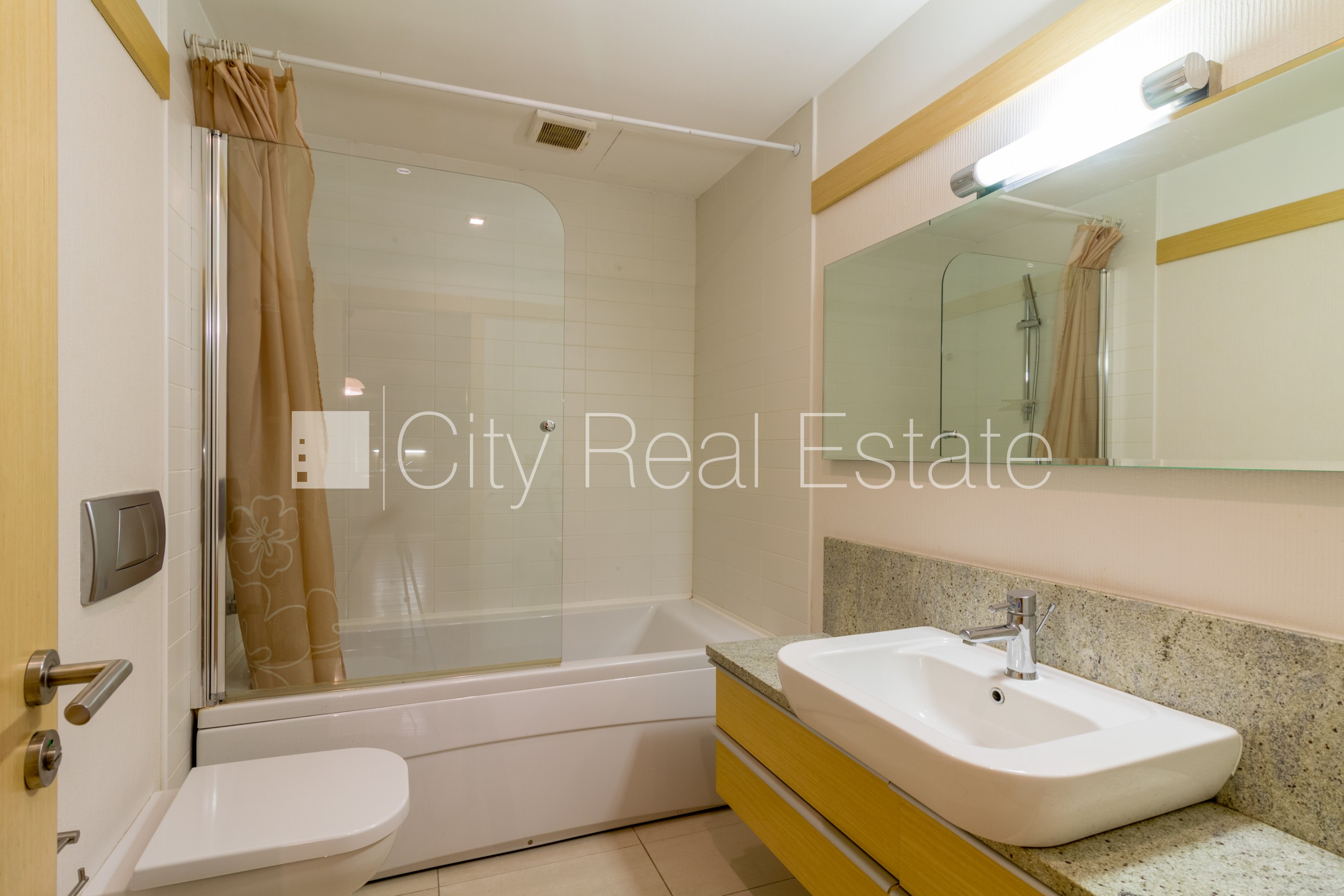 Sludinājumi. Projekts - Panorama Plaza, jaunceltne, fasādes māja, slēgta teritorija, iespēja nomāt pazemes Cena: 850 EUR/mēn Foto #23