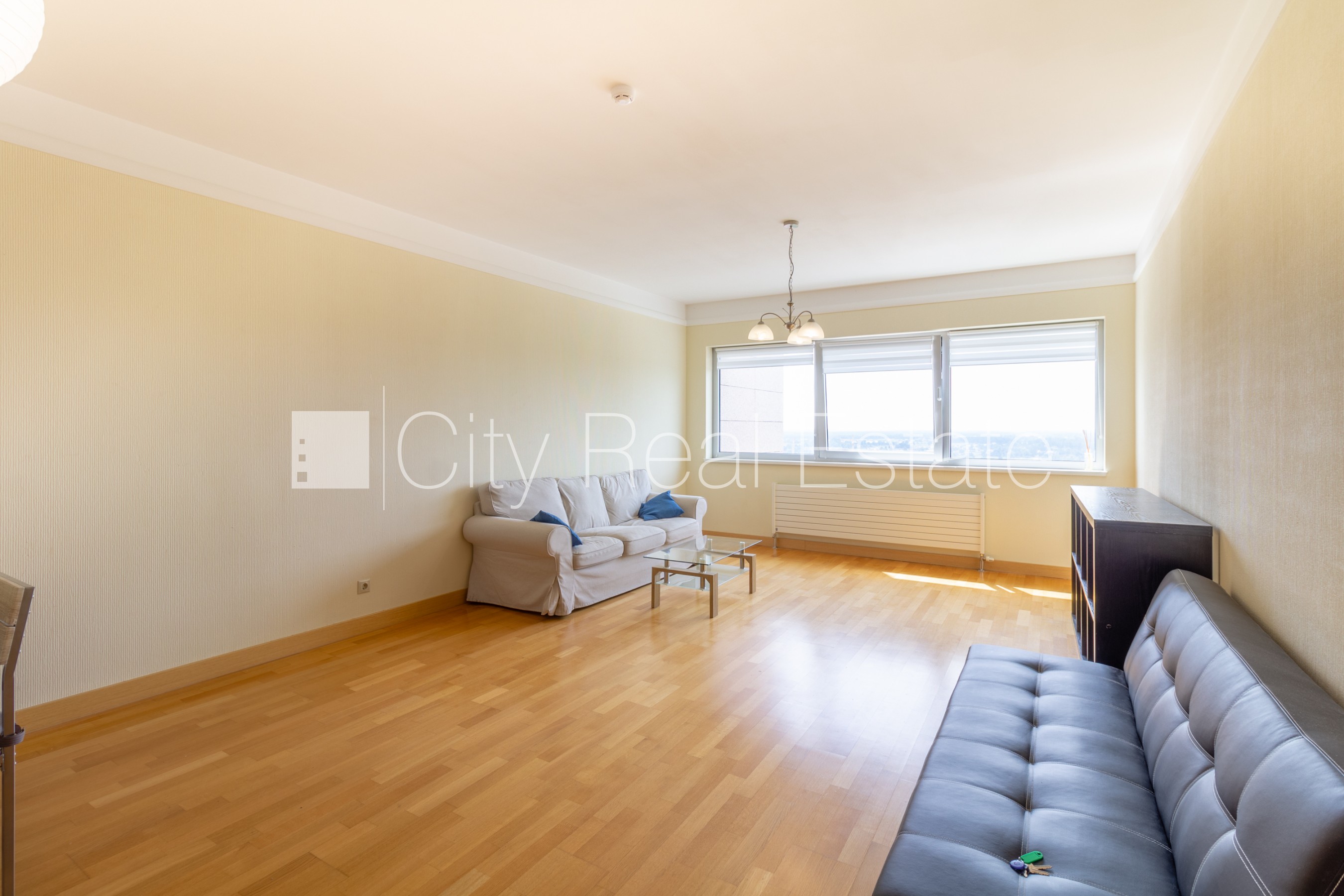 Sludinājumi. Projekts - Panorama Plaza, jaunceltne, maksas stāvvieta, pazemes autostāvvieta, pagalmā bērnu spēļu Cena: 650 EUR/mēn Foto #3