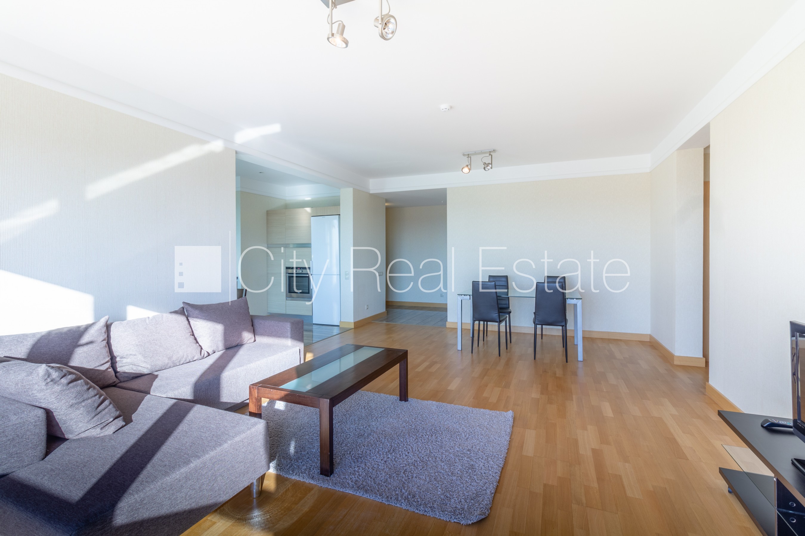 Sludinājumi. Projekts - Panorama Plaza, jaunceltne, labiekārtota apzaļumota teritorija, maksas stāvvieta, Cena: 950 EUR/mēn Foto #5