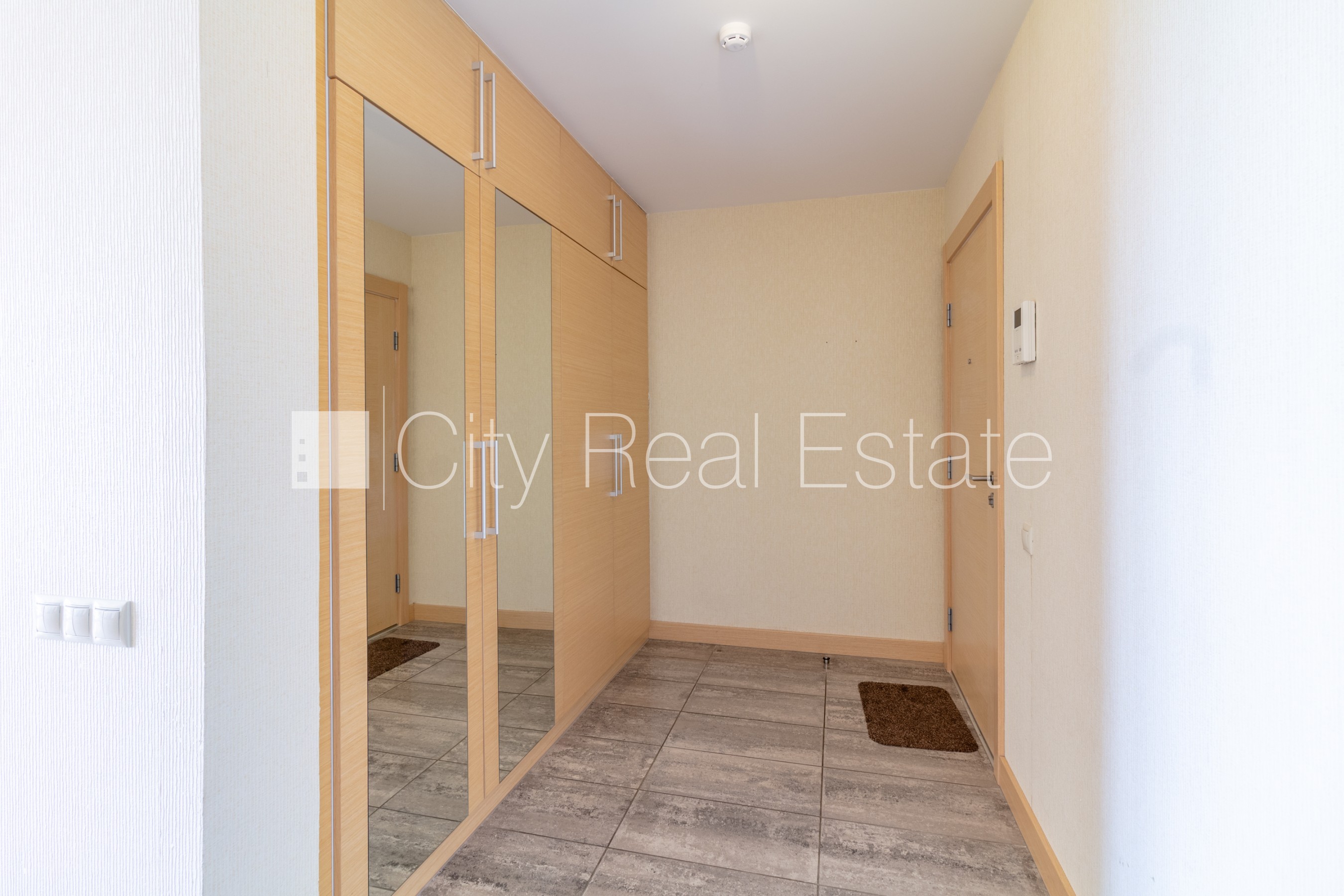 Sludinājumi. Projekts - Panorama Plaza, jaunceltne, labiekārtota apzaļumota teritorija, maksas stāvvieta, Cena: 950 EUR/mēn Foto #12