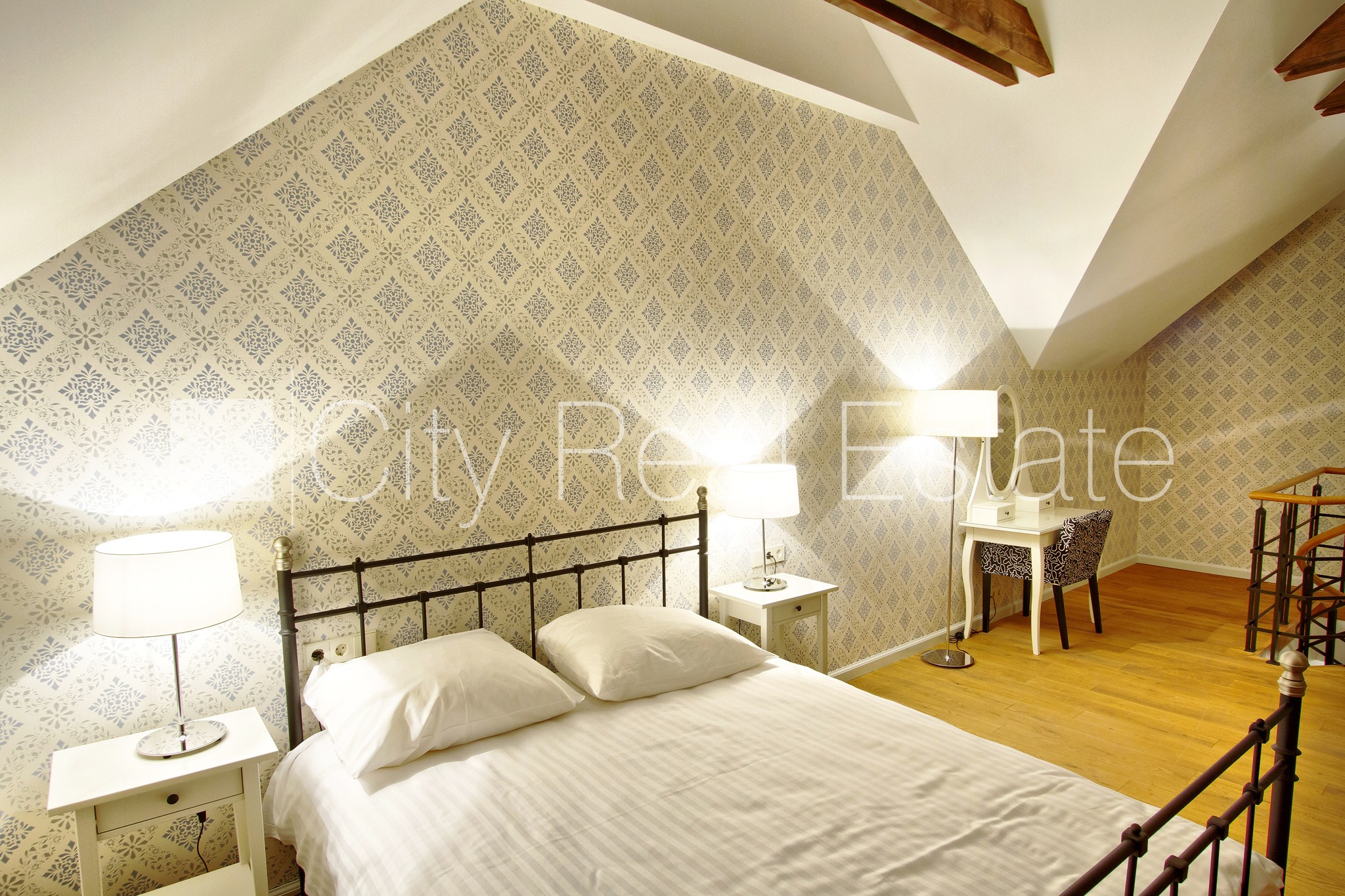 Sludinājumi. Projekts - Semarah Apartamenti, renovēta māja, viena istaba izolēta, studio tipa, virtuve apvienota Cena: 900 EUR/mēn Foto #3