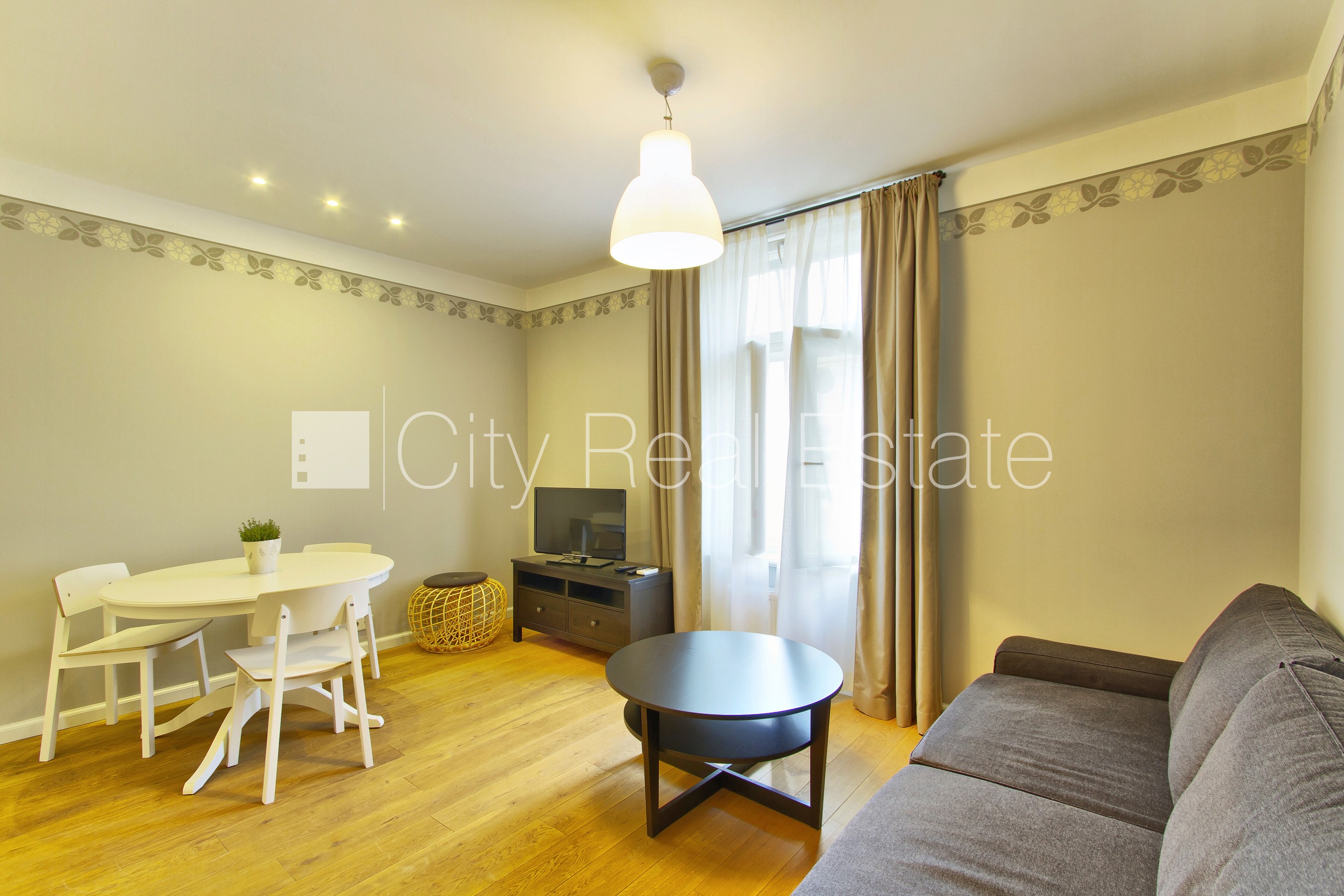 Sludinājumi. Projekts - Semarah Apartamenti, fasādes māja, labiekārtota apzaļumota teritorija, guļamistabu Cena: 900 EUR/mēn Foto #1