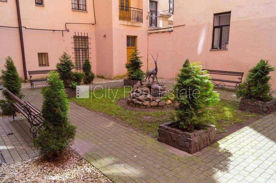 Sludinājumi. Projekts - Aleksandra Čaka 33, pagalma māja, renovēta māja, zaļā teritorija, slēgts pagalms, vieta Cena: 480 EUR/mēn Foto #23