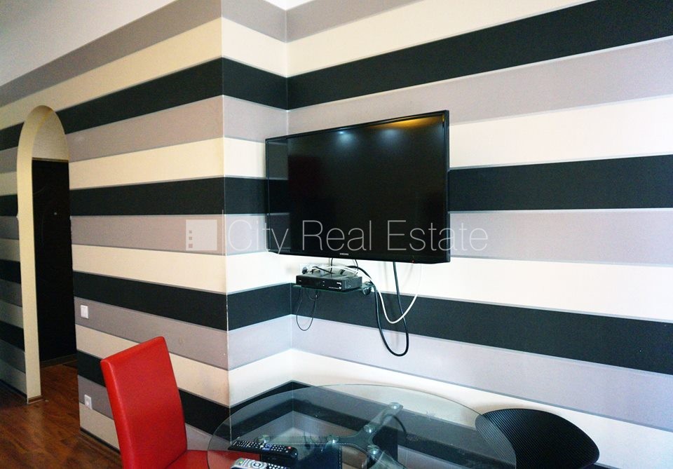 Sludinājumi. Projekts - Aleksandra Čaka 33, pagalma māja, renovēta māja, zaļā teritorija, slēgts pagalms, vieta Cena: 480 EUR/mēn Foto #4