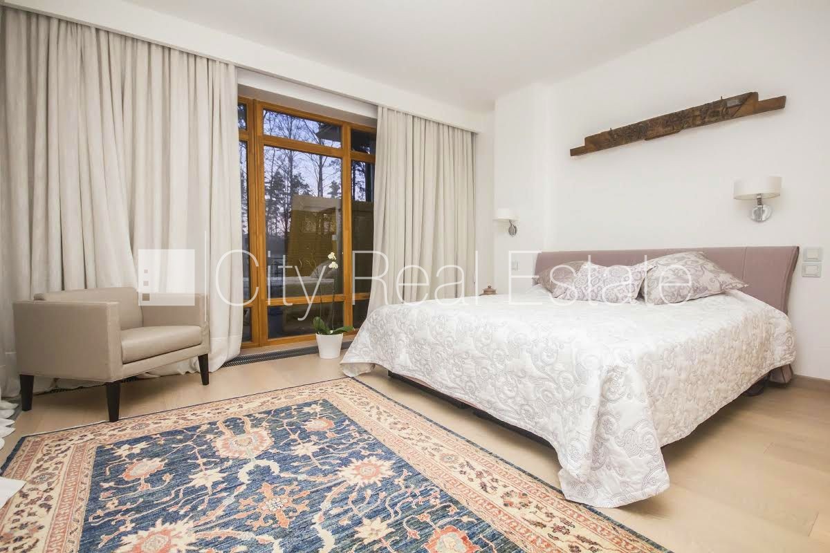 Sludinājumi. Privātmāja, labiekārtots apzaļumots pagalms, slēgts pagalms, balkons, terase, sauna, guļamistabu Cena: 1.35e+06 EUR Foto #7