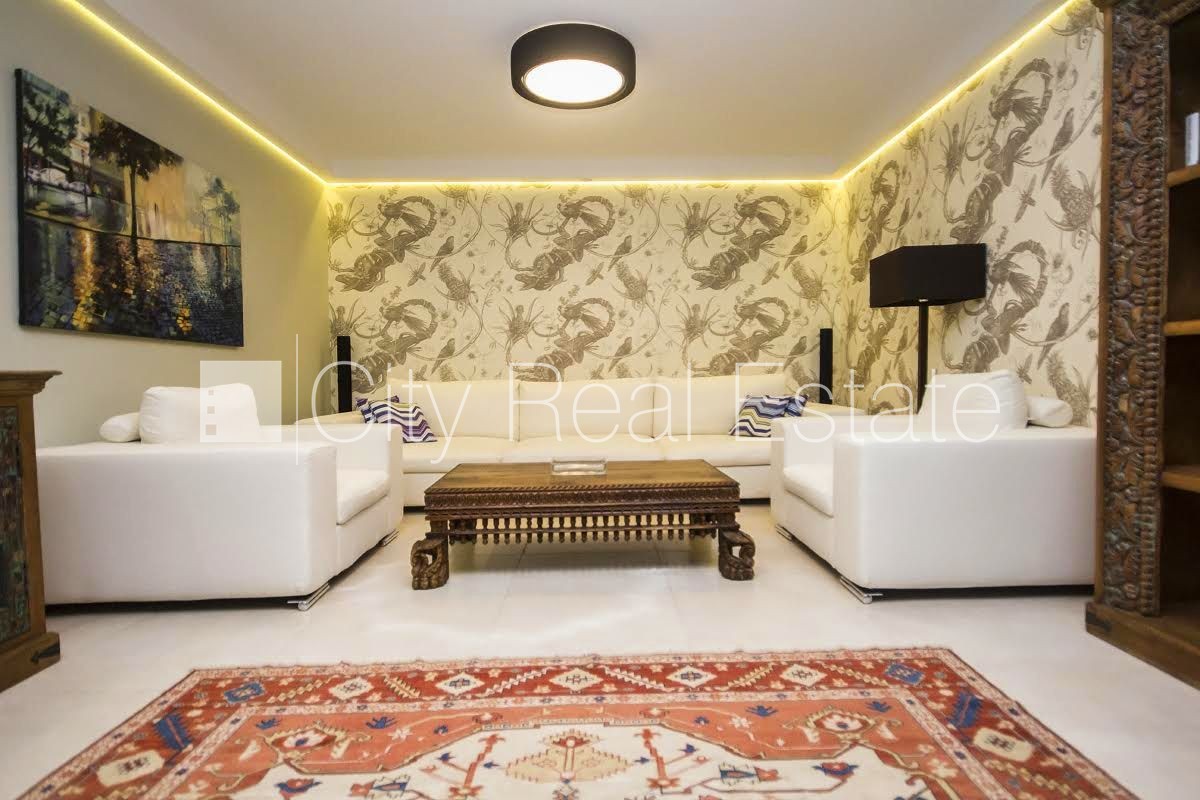 Sludinājumi. Privātmāja, labiekārtots apzaļumots pagalms, slēgts pagalms, balkons, terase, sauna, guļamistabu Cena: 1.35e+06 EUR Foto #15