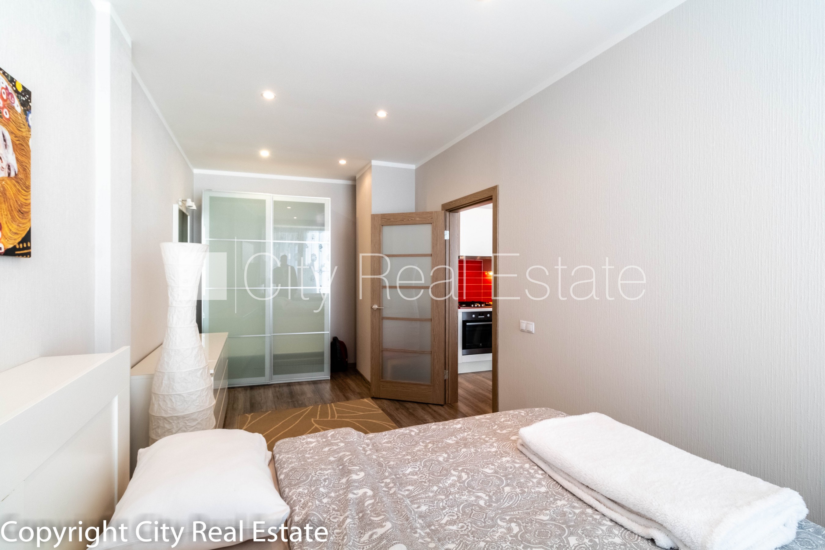 Sludinājumi. Pagalma māja, renovēta māja, labiekārtots apzaļumots pagalms, slēgts pagalms, kāpņu telpa pēc Cena: 550 EUR/mēn Foto #10