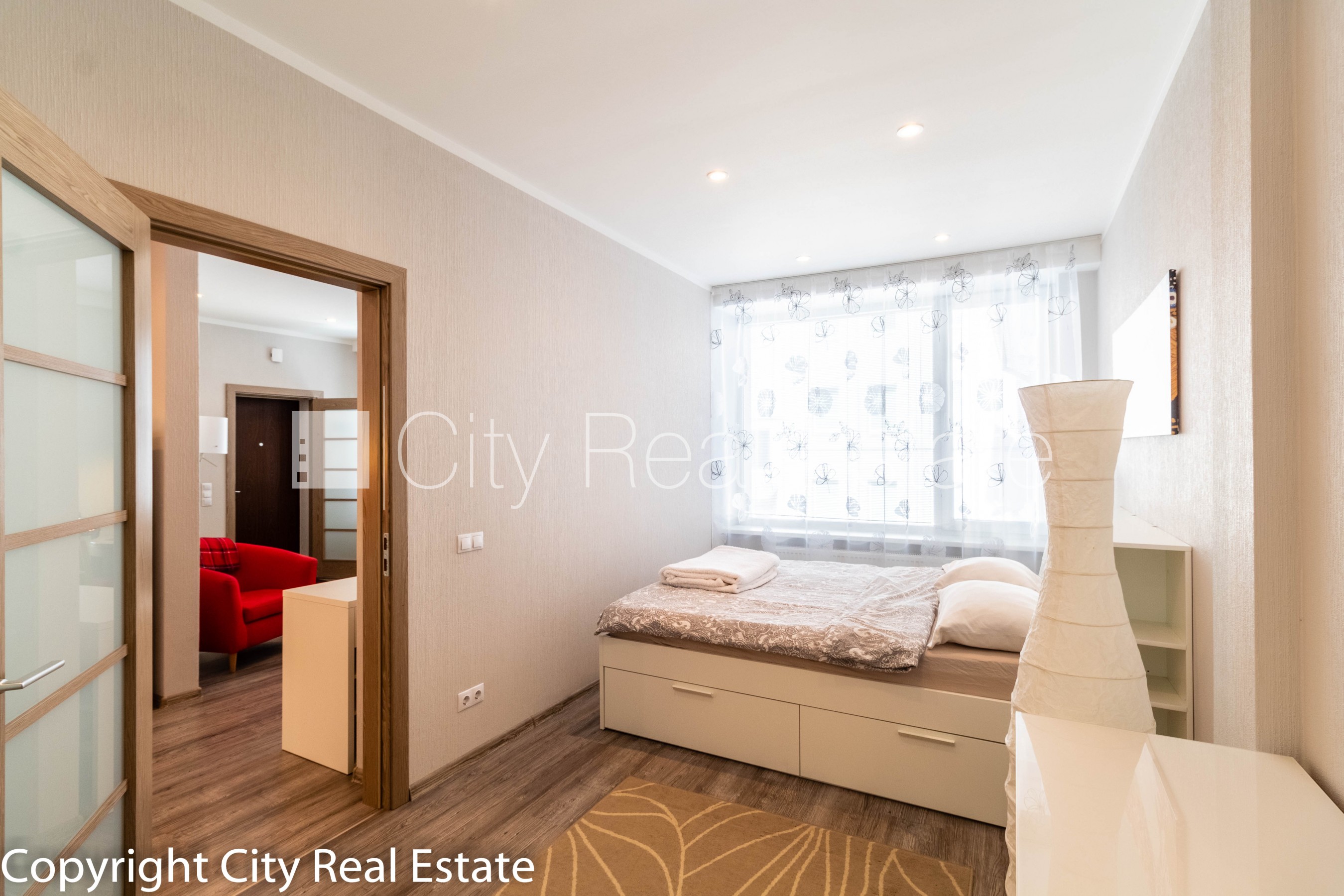 Sludinājumi. Pagalma māja, renovēta māja, labiekārtots apzaļumots pagalms, slēgts pagalms, kāpņu telpa pēc Cena: 550 EUR/mēn Foto #7